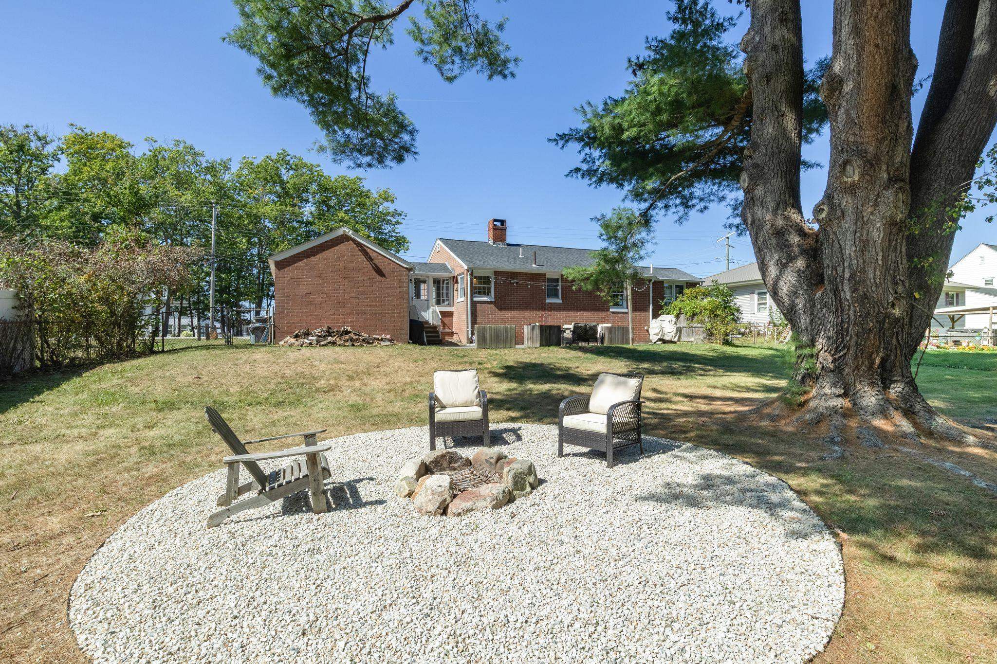 1935 Lafayette Road Property Photo 17