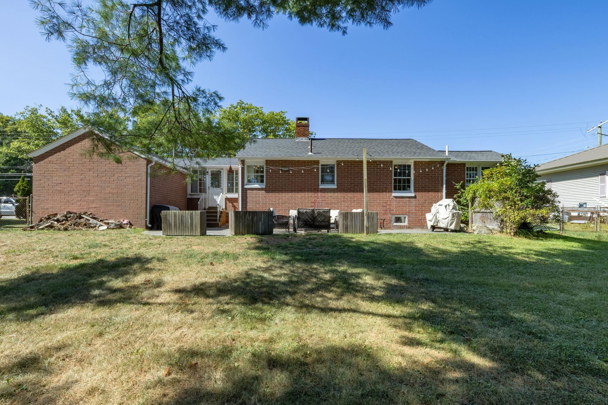 1935 Lafayette Road Property Photo 20