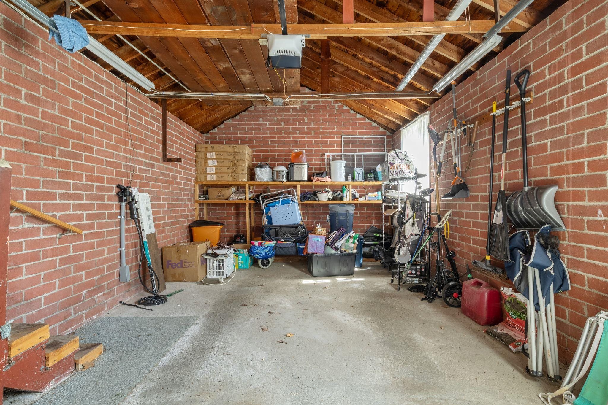 1935 Lafayette Road Property Photo 27