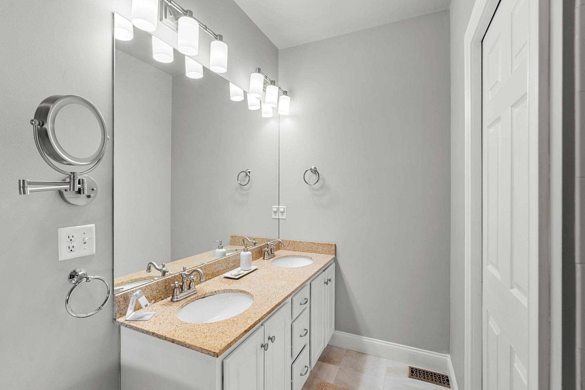 5 Blossom Lane Property Photo 30