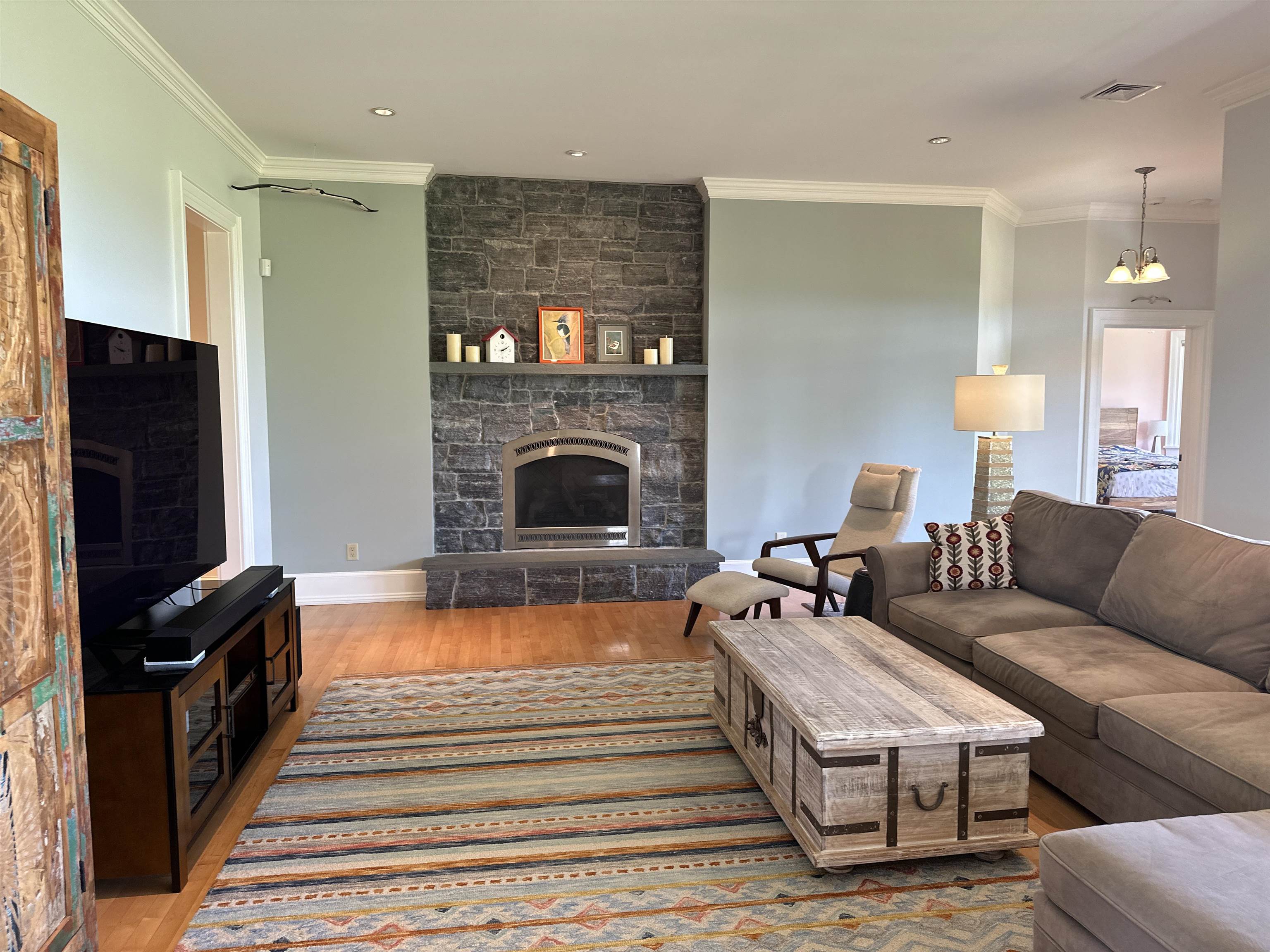 100 Russell Lane Property Photo 13