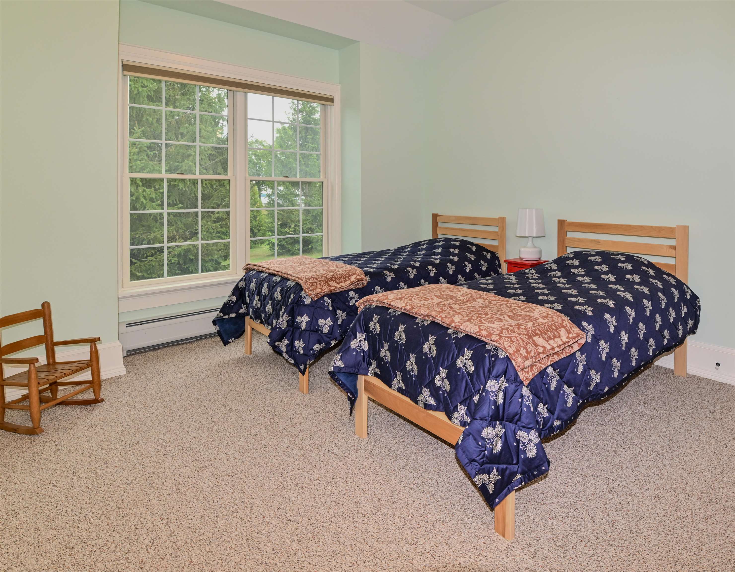 100 Russell Lane Property Photo 27