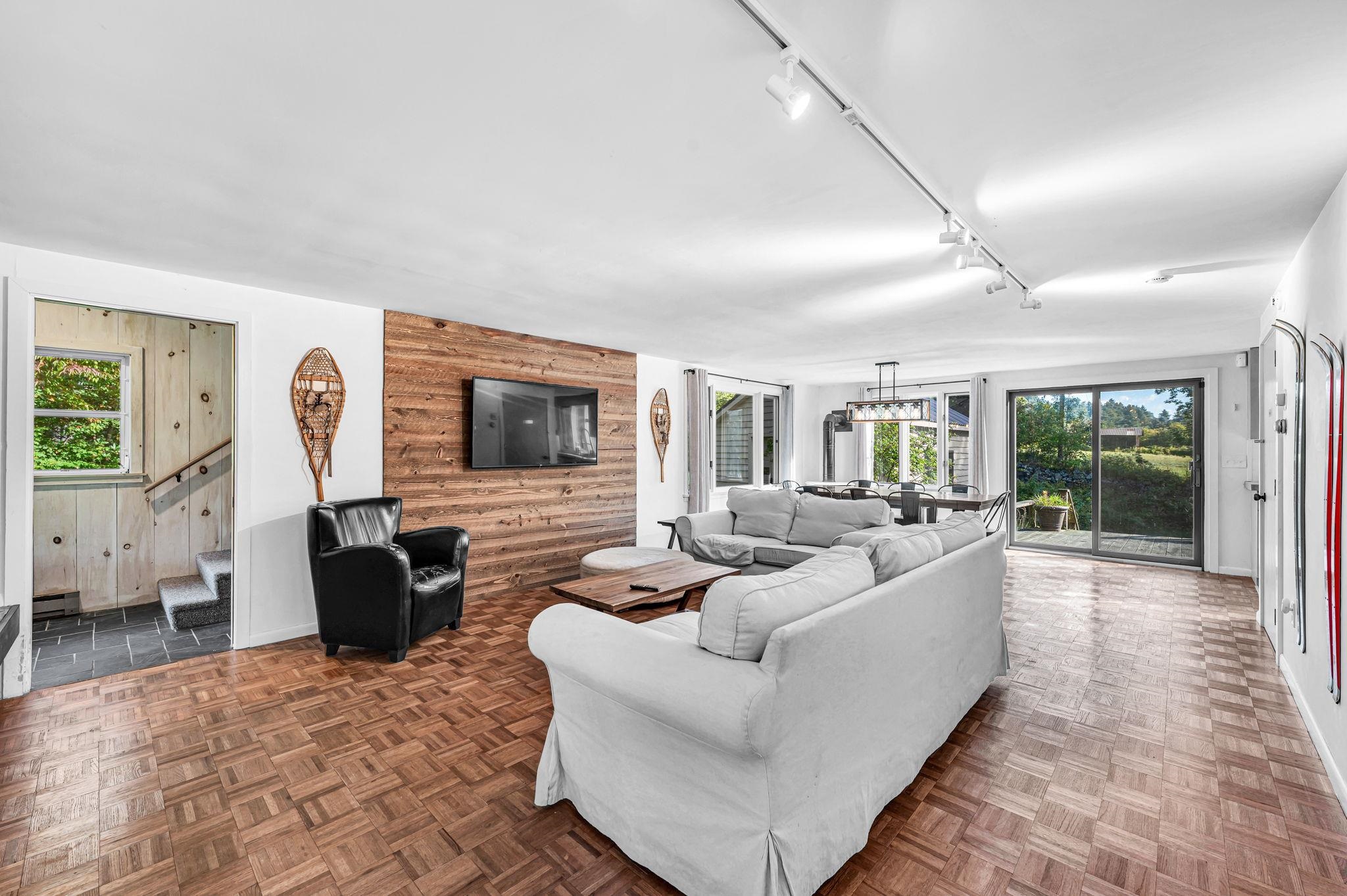 24 Mowrey Road Property Photo 5