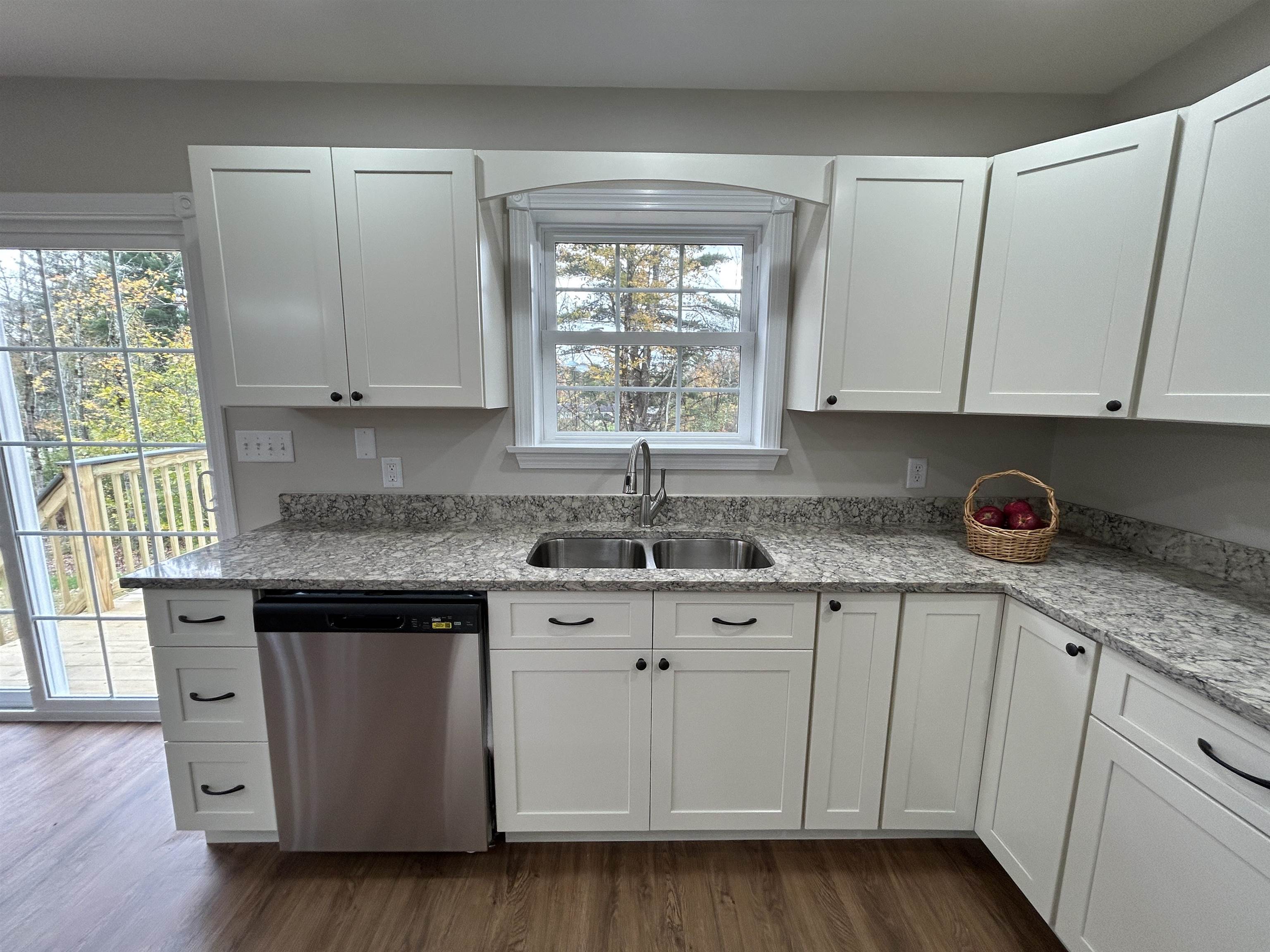 547 Kinsley Road Property Photo 8