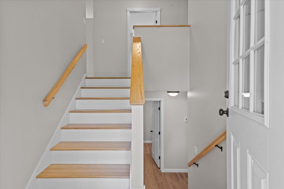547 Kinsley Road Property Photo 32