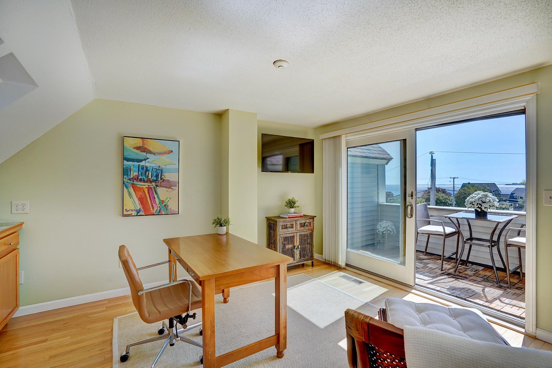 989 Ocean Boulevard Property Photo 3