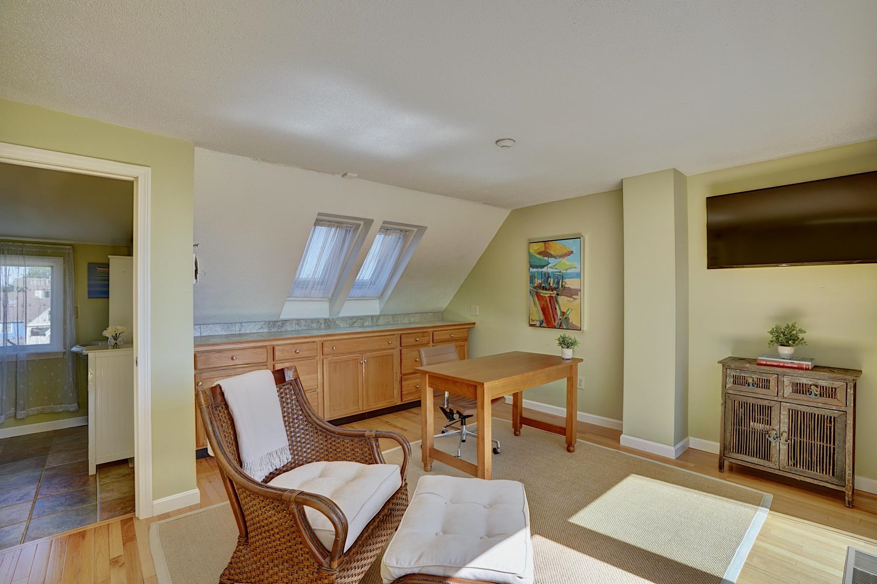 989 Ocean Boulevard Property Photo 8