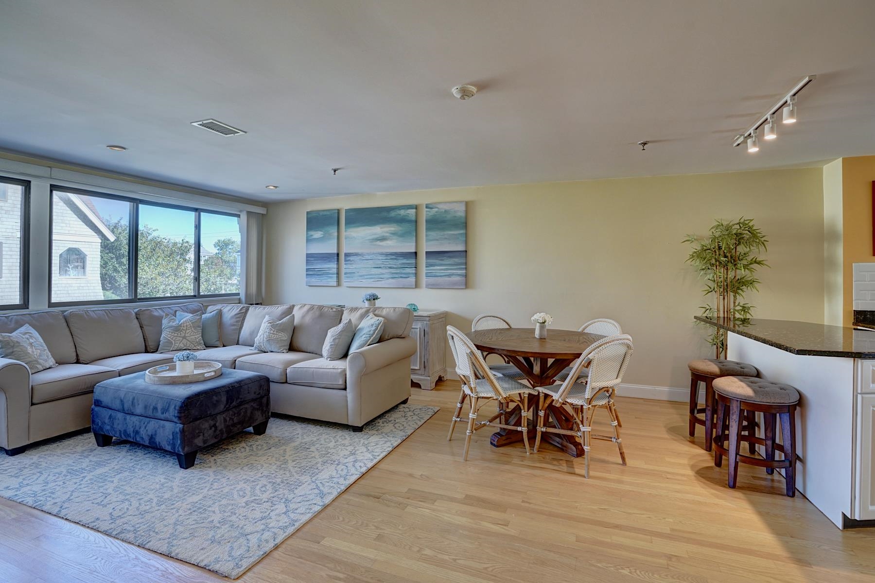 989 Ocean Boulevard Property Photo 13