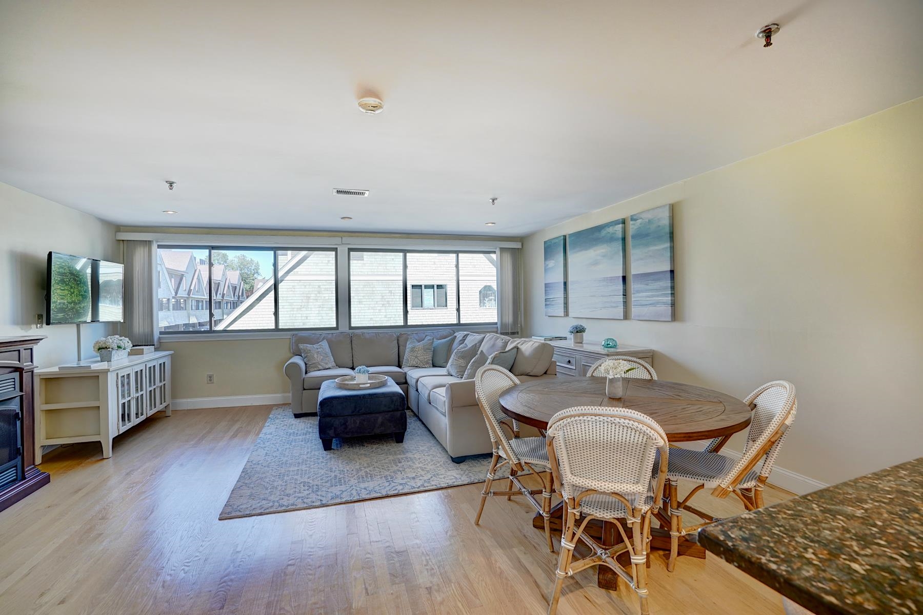 989 Ocean Boulevard Property Photo 14