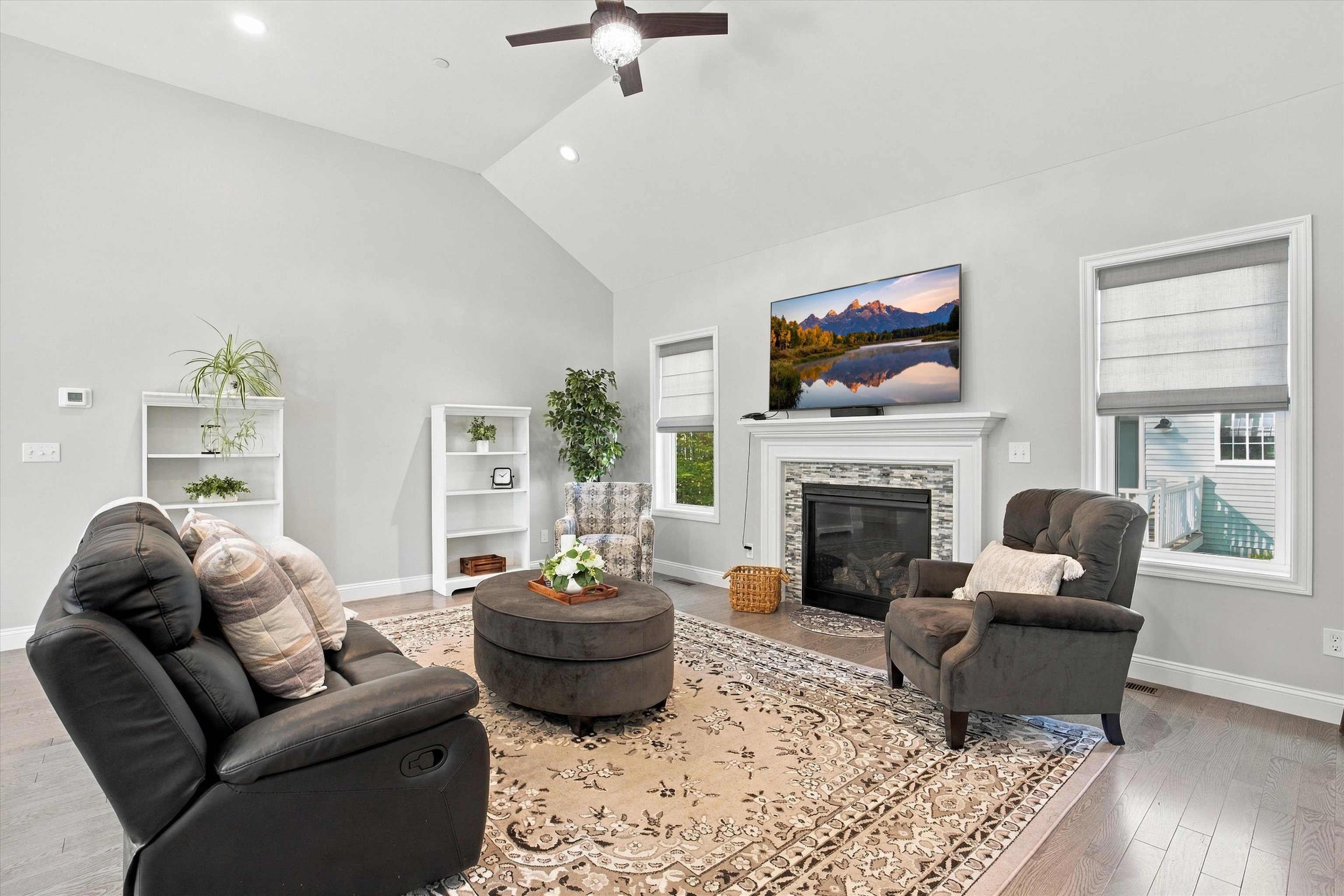 22 Currier Lane Property Photo 6