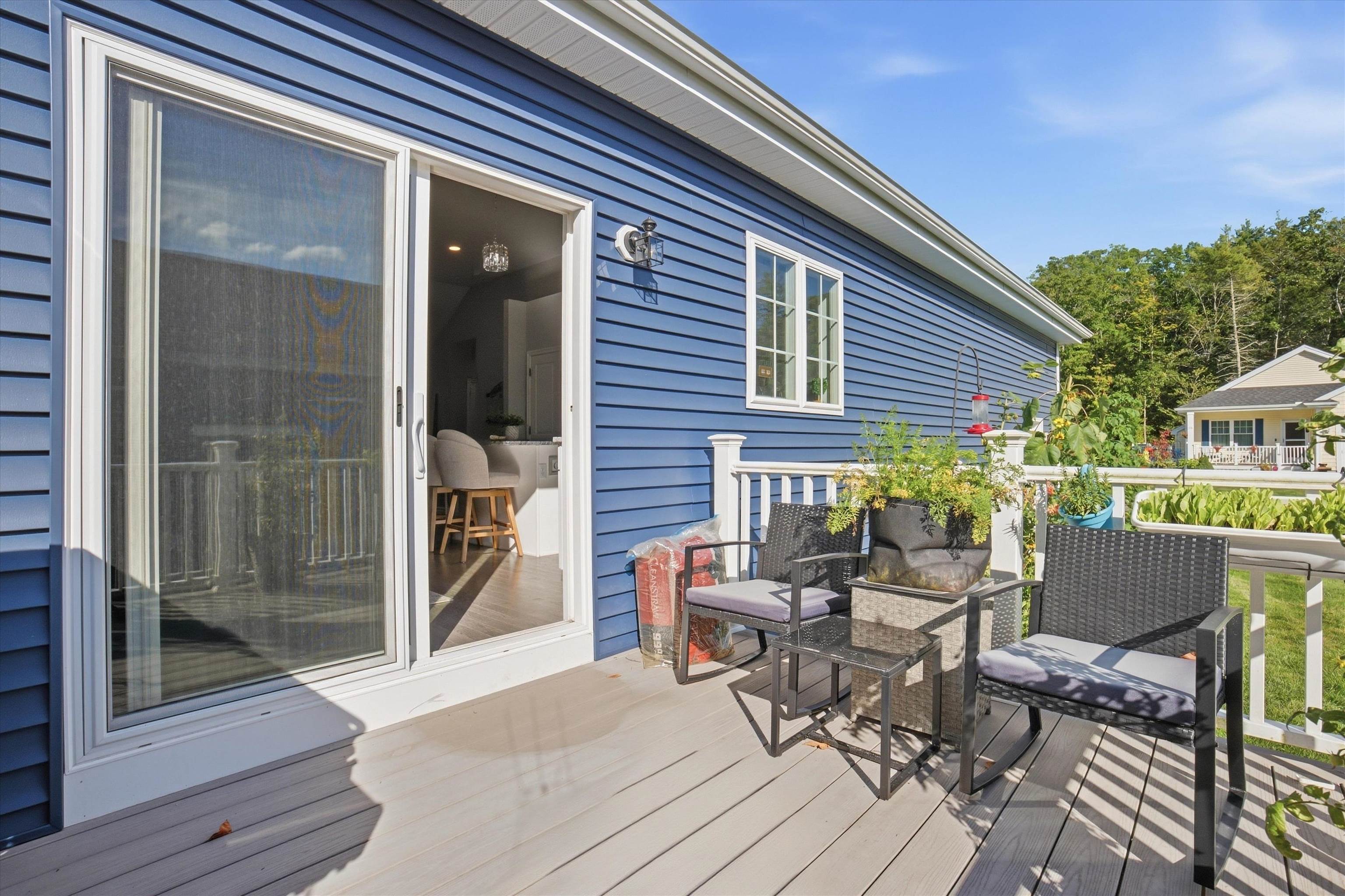 22 Currier Lane Property Photo 34