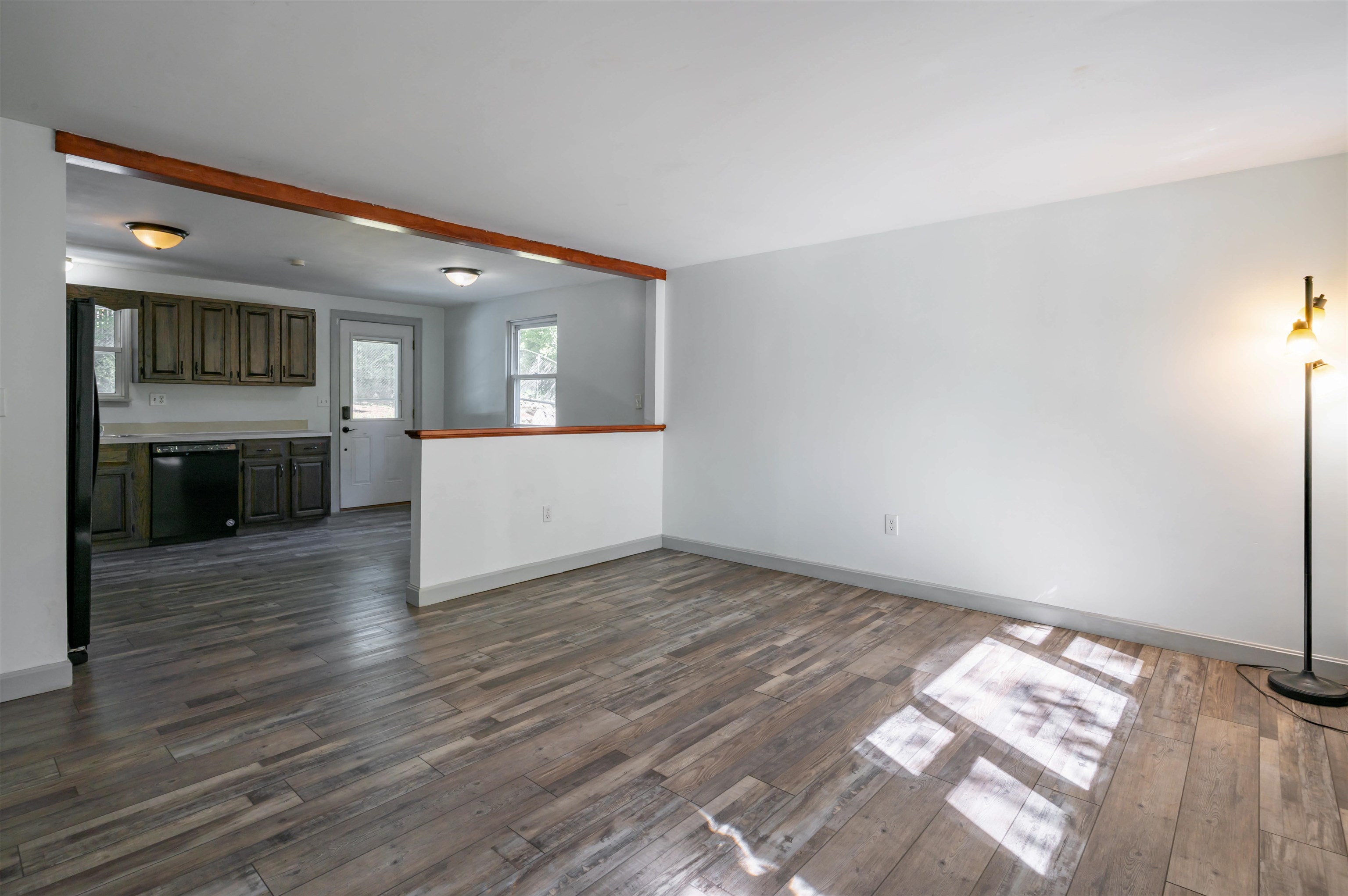 43 New Searles Road Property Photo 16