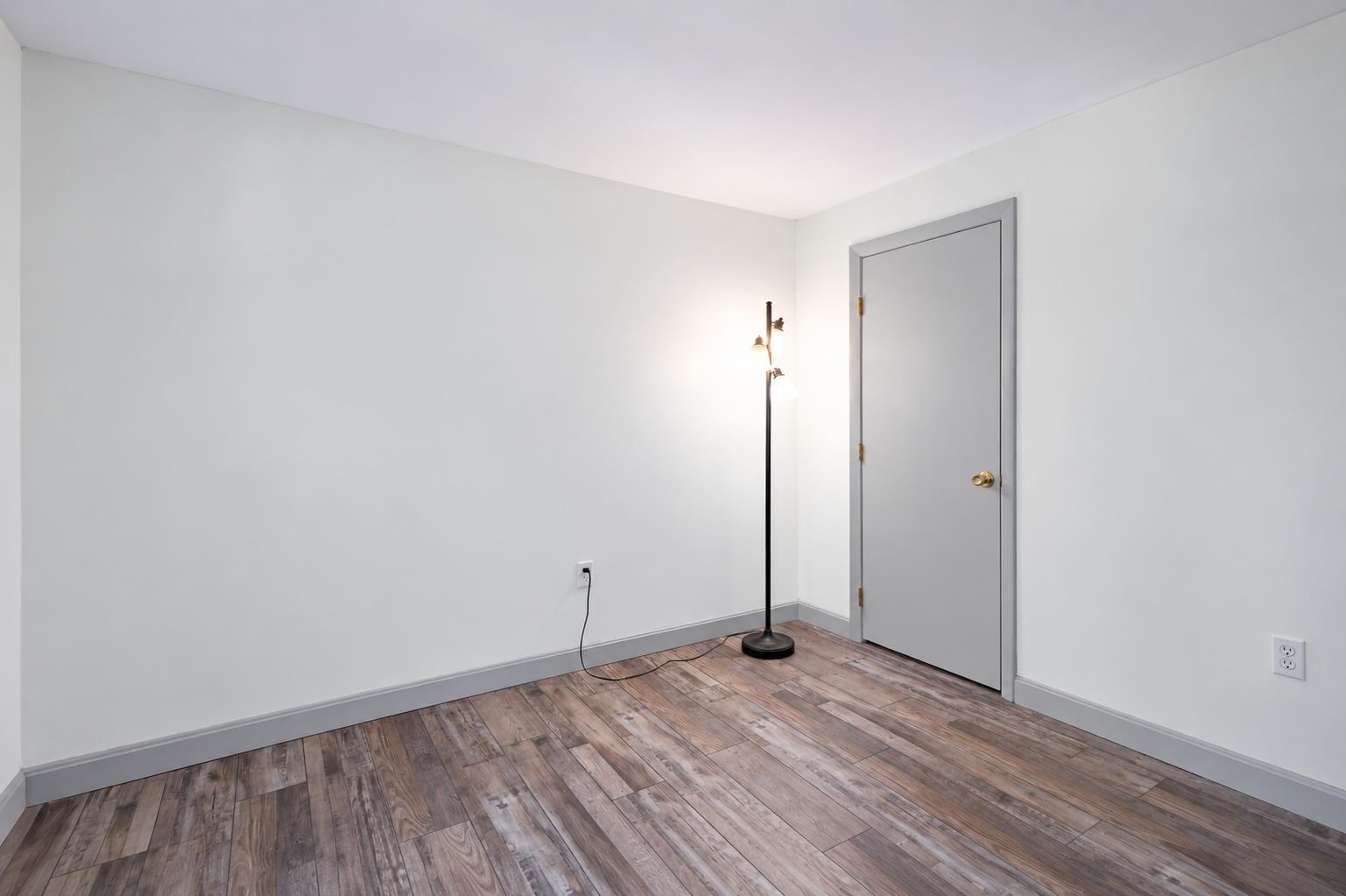 43 New Searles Road Property Photo 24