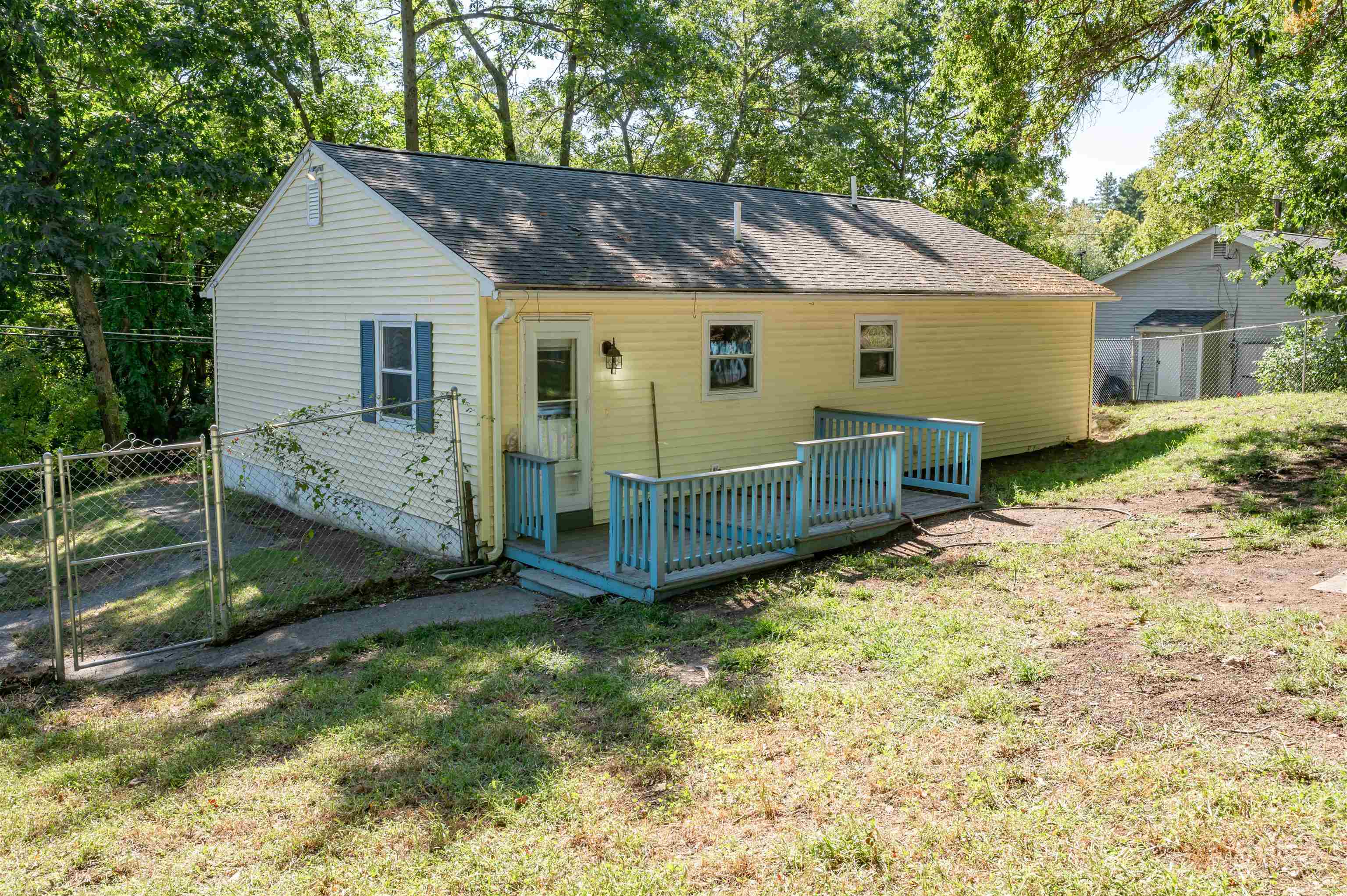 43 New Searles Road Property Photo 37