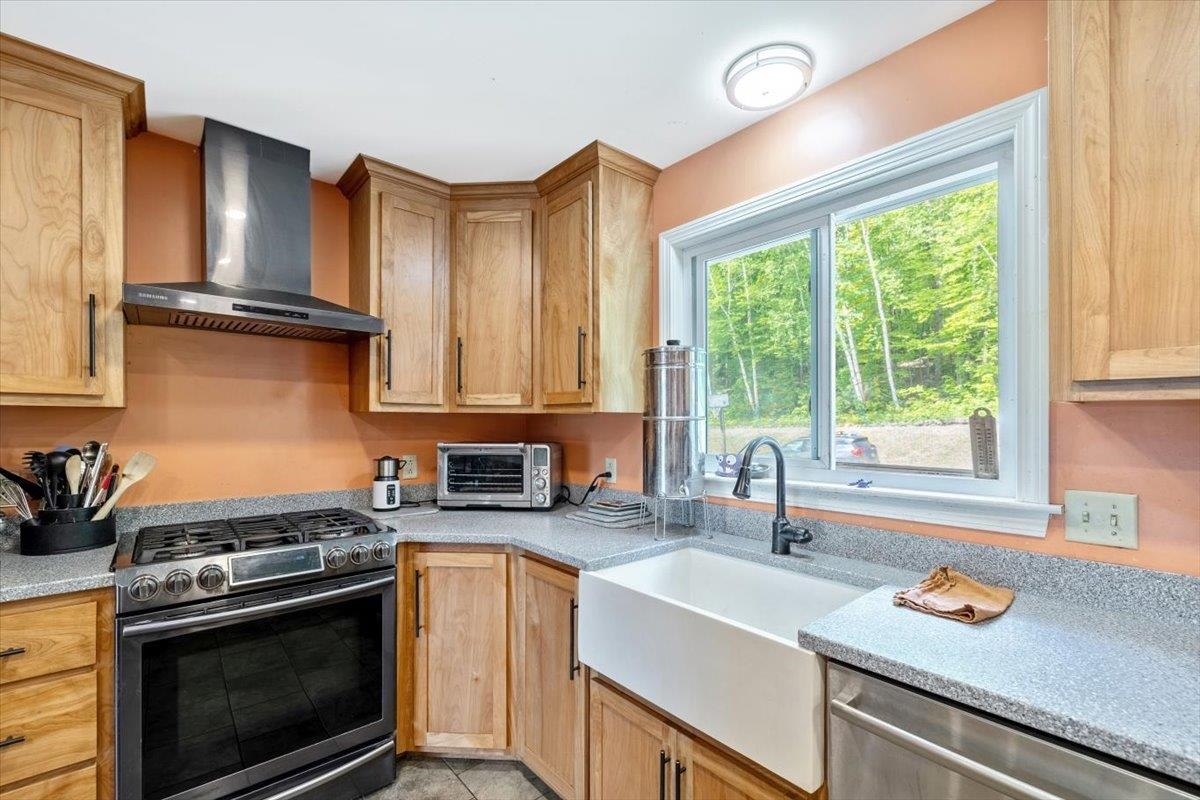 35 Power Plant Road Property Photo 10