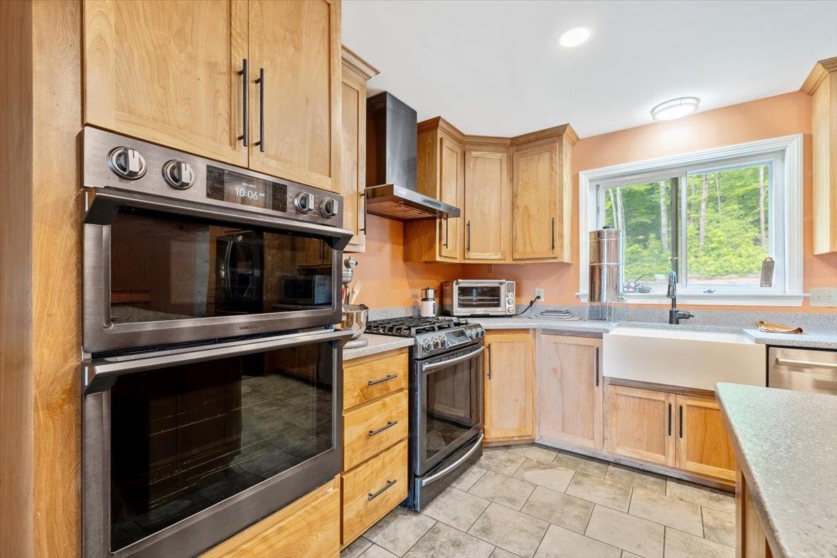 35 Power Plant Road Property Photo 11