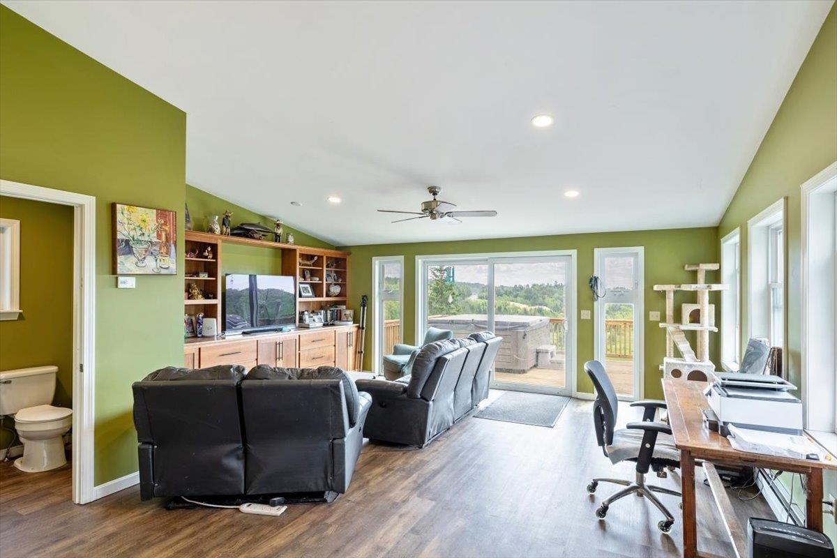 35 Power Plant Road Property Photo 15