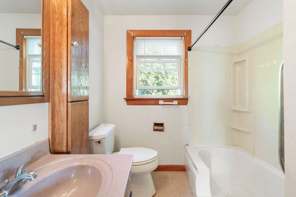 16 Douglass Way Property Photo 10