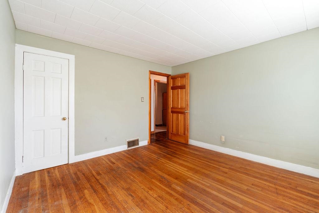 16 Douglass Way Property Photo 13