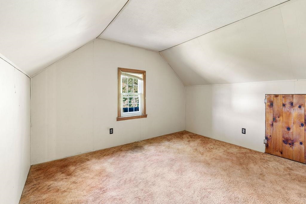 16 Douglass Way Property Photo 17