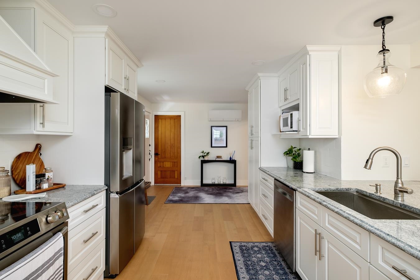 375 Island Pond Road Property Photo 7