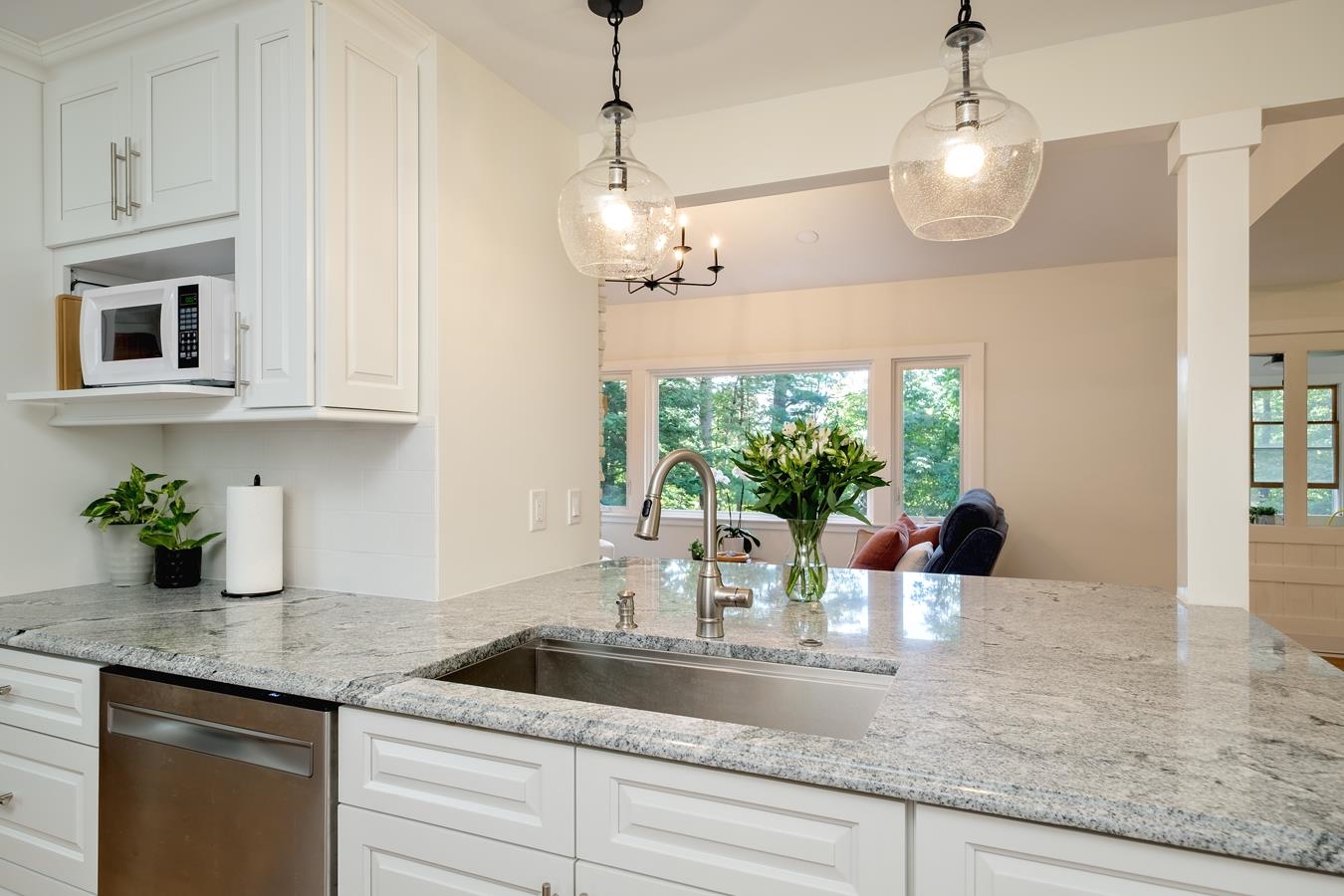 375 Island Pond Road Property Photo 10
