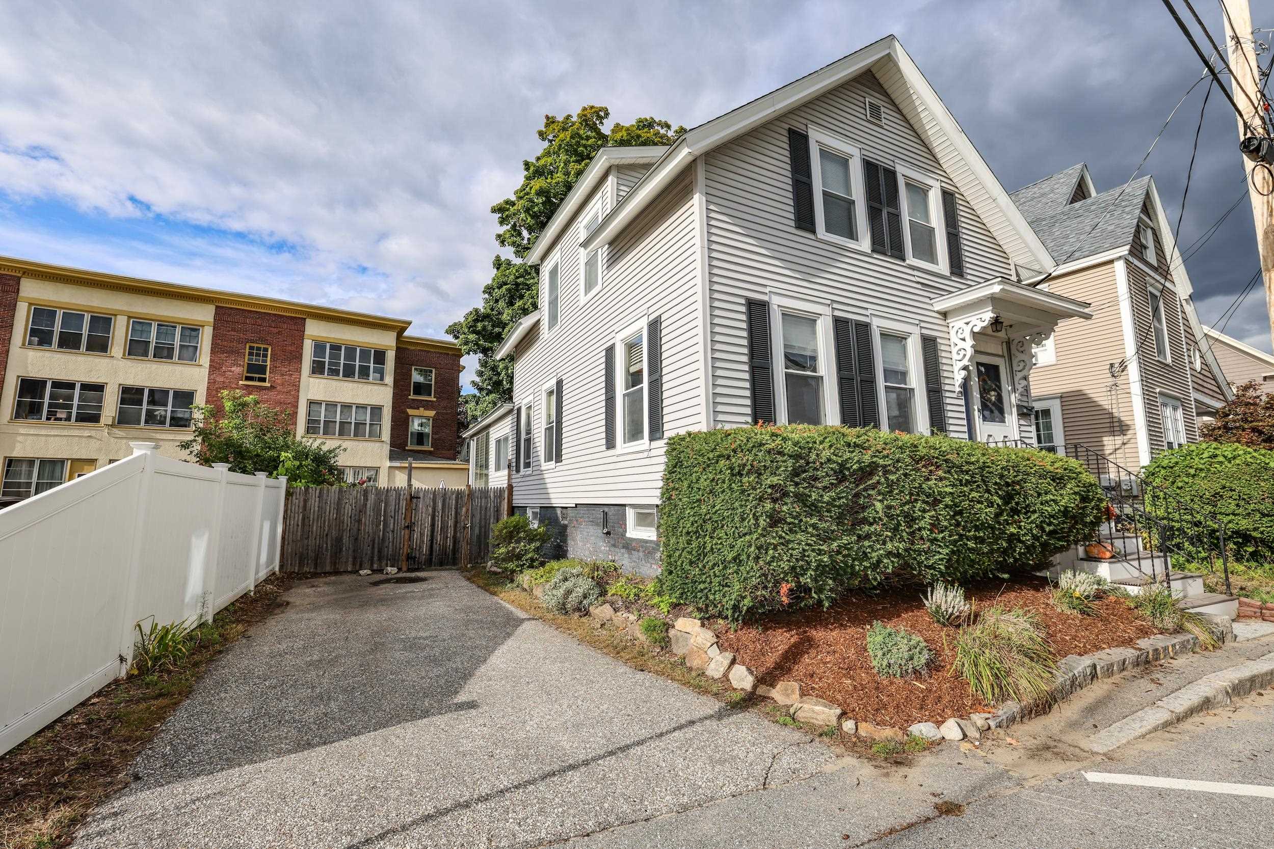 14 Blake Street Property Photo 36