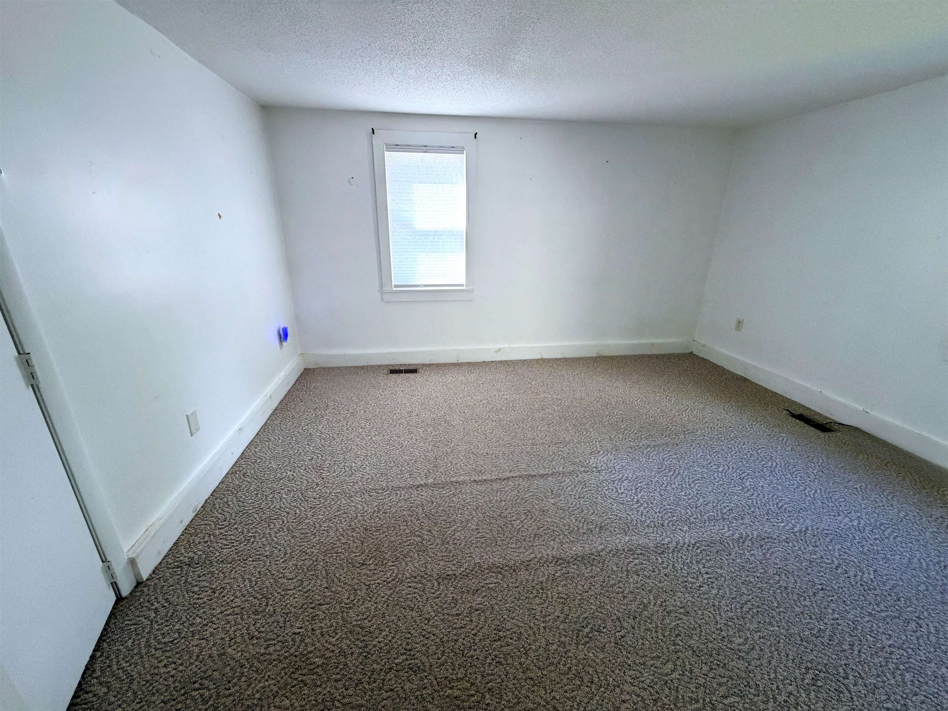 6 Ellswick Street Property Photo 23