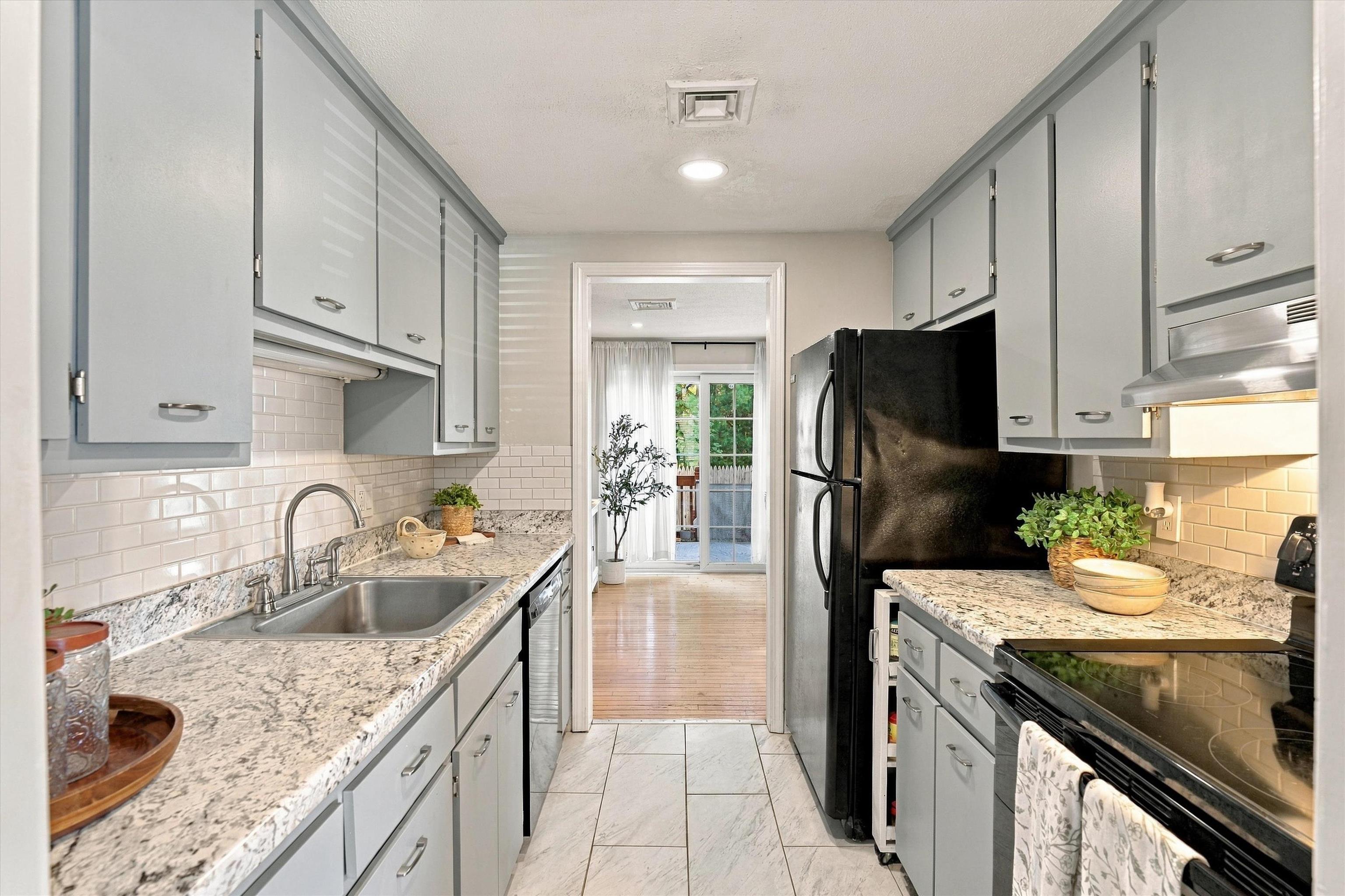 107 Franklin Street Extension Property Photo 3