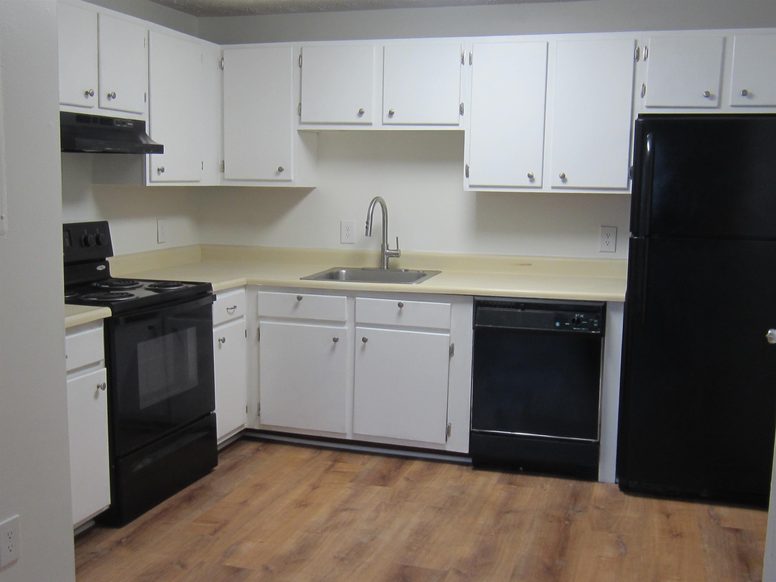 75 Log Street Property Photo 4