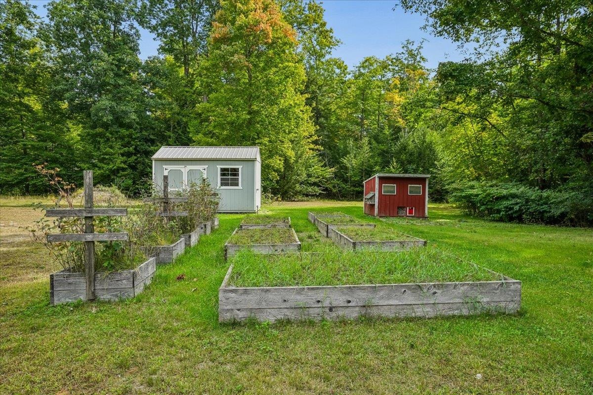 66 Currier Road Property Photo 32