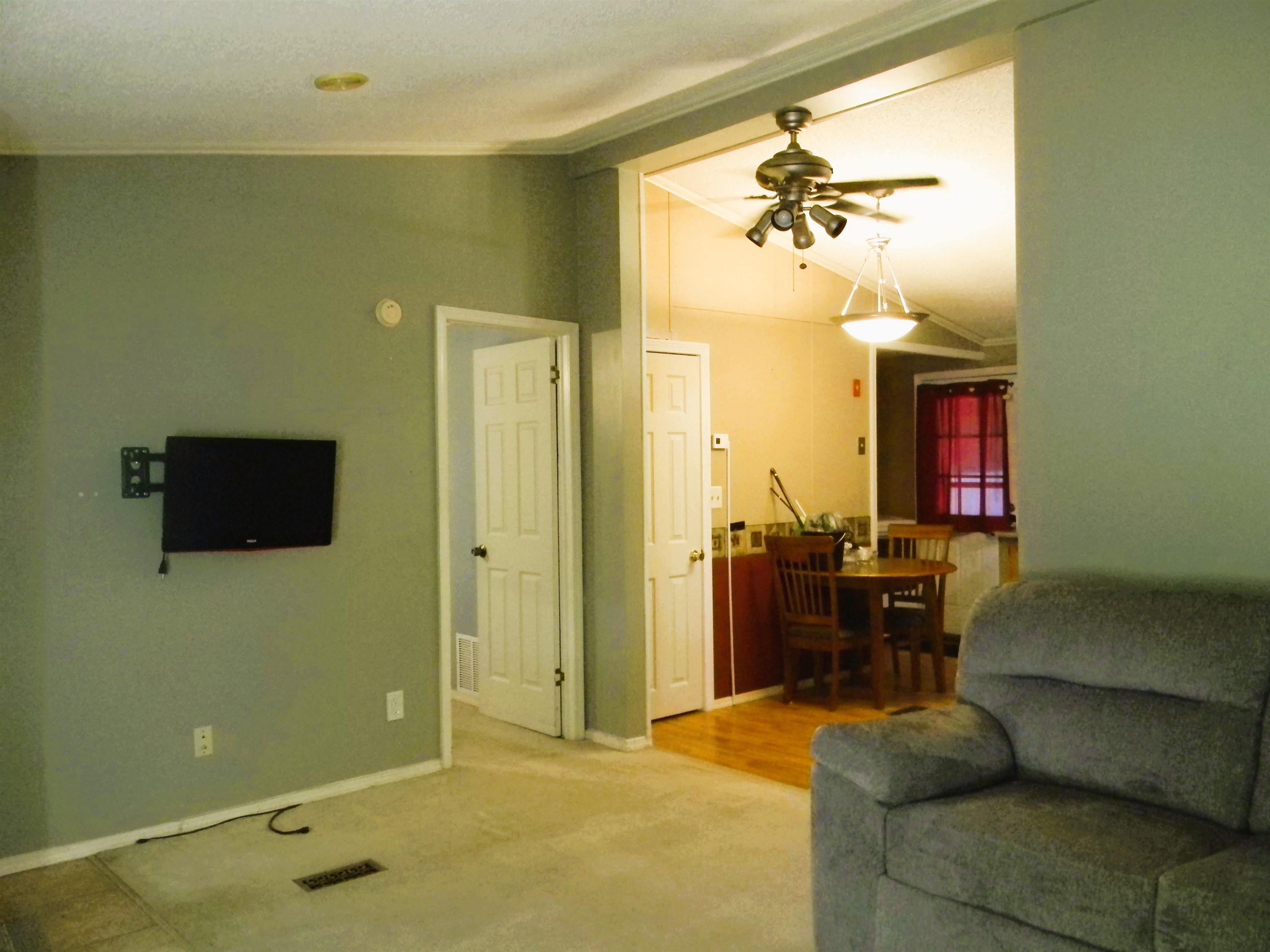 8 Marietta Lane Property Photo 5