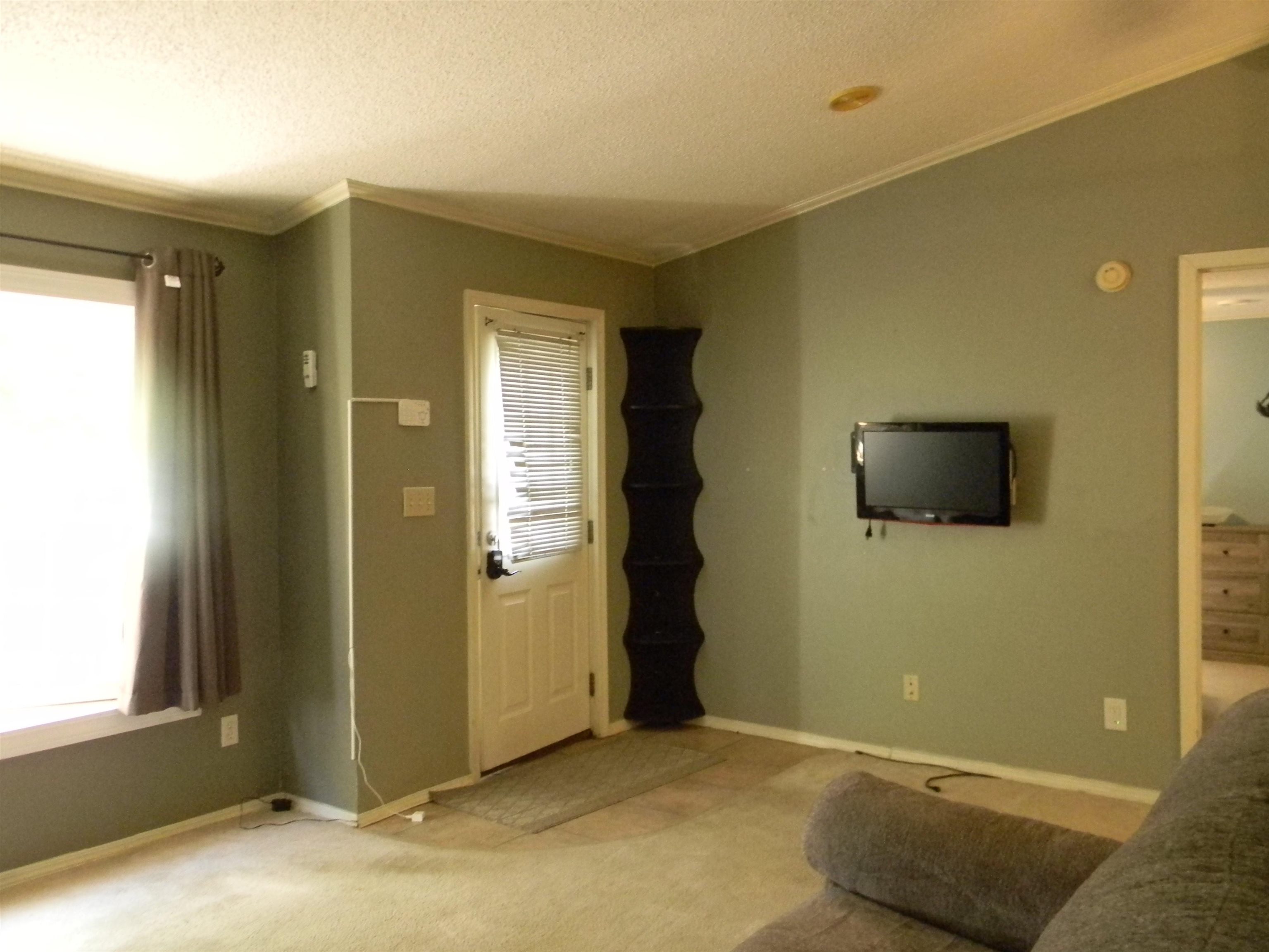 8 Marietta Lane Property Photo 6