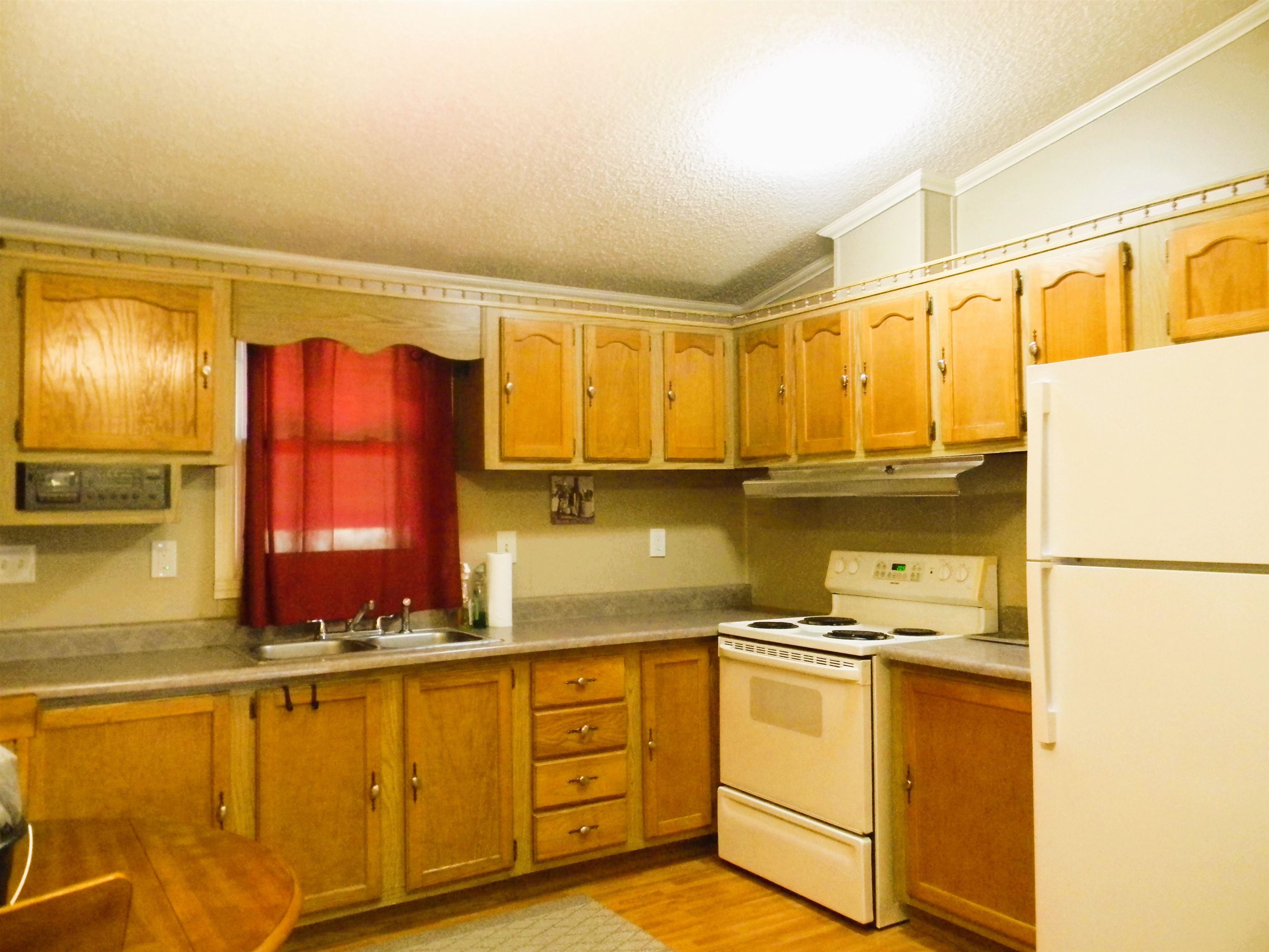 8 Marietta Lane Property Photo 8