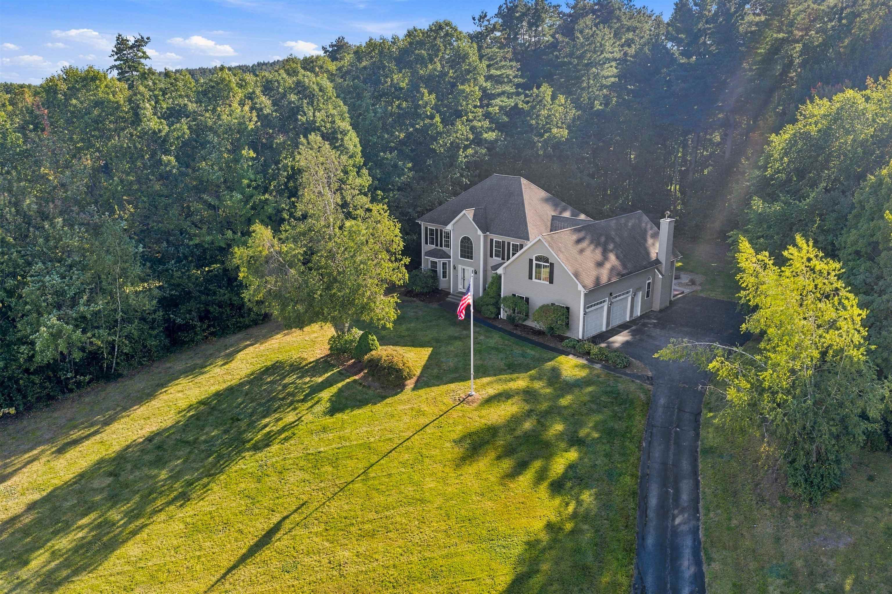 13 Longview Circle Property Photo 1
