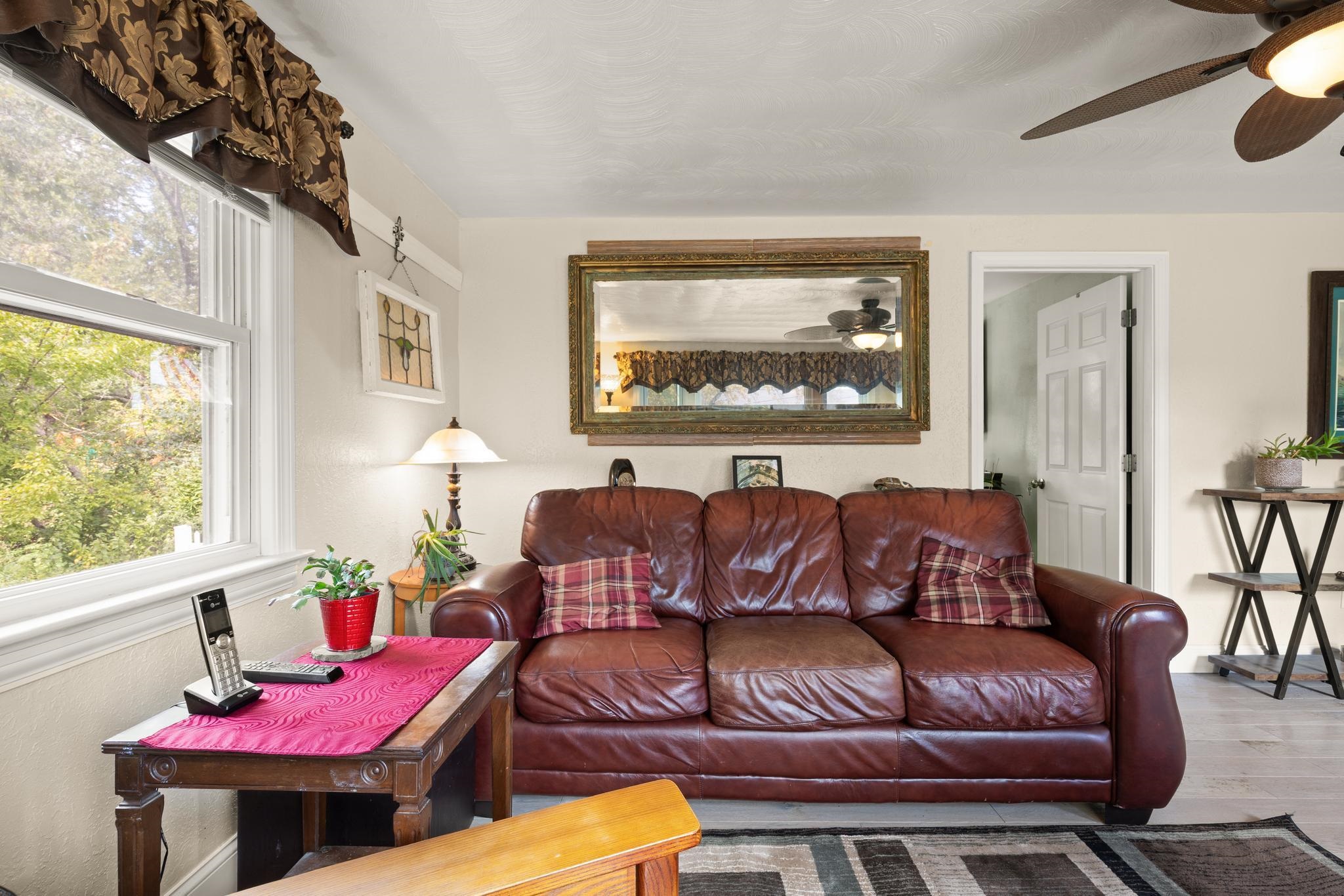 36 E Glenwood Street Property Photo 10