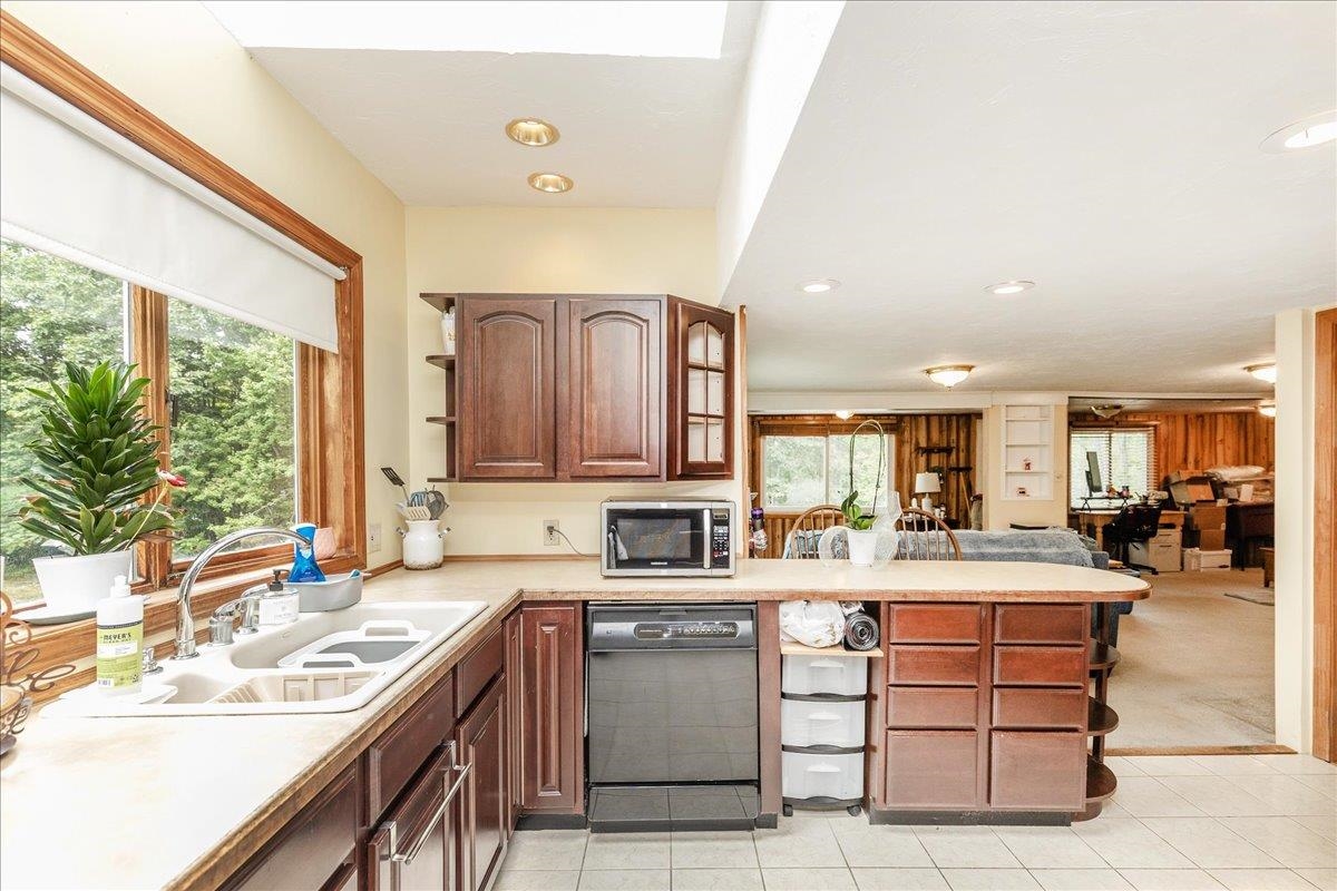 9 Beaver Lake Road Property Photo 4