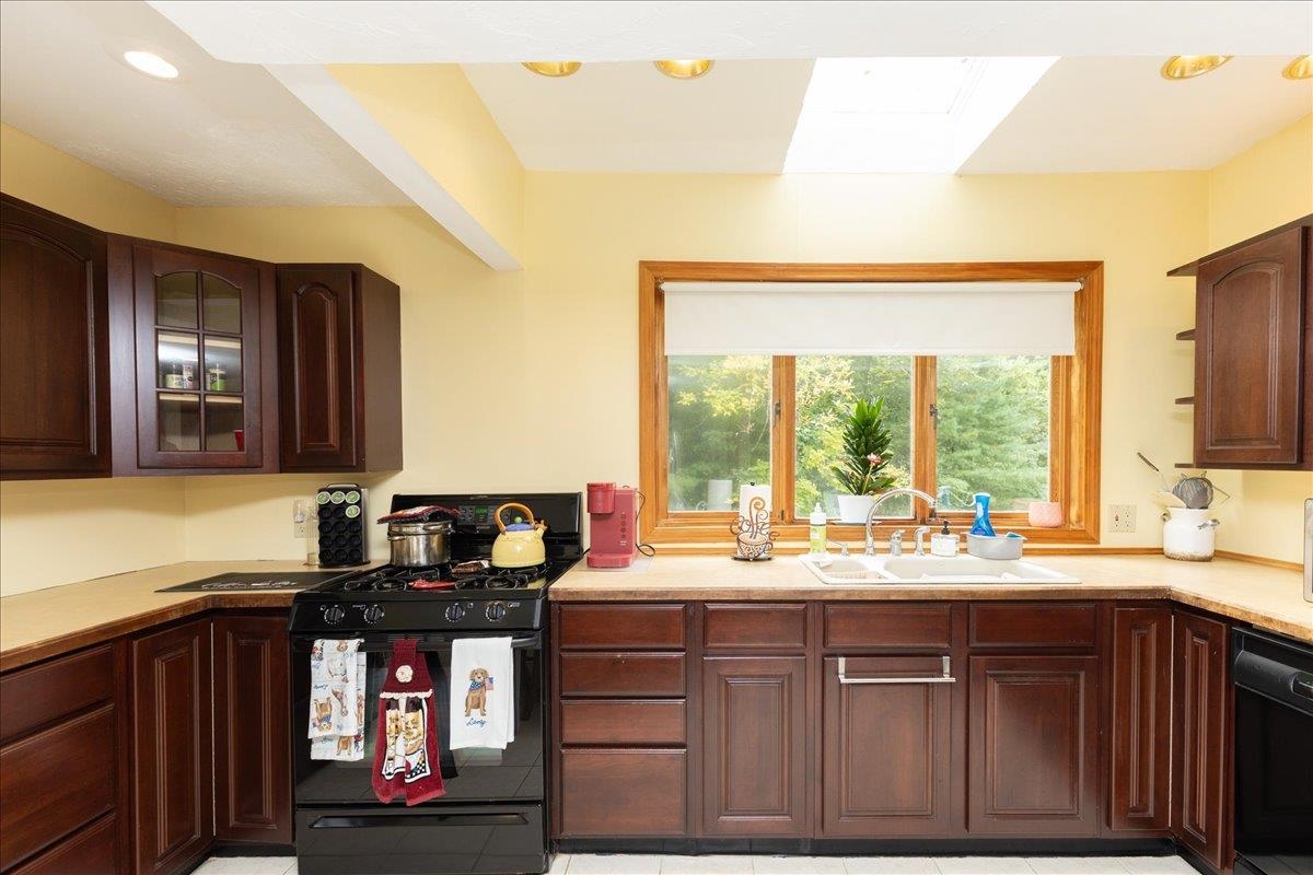 9 Beaver Lake Road Property Photo 6