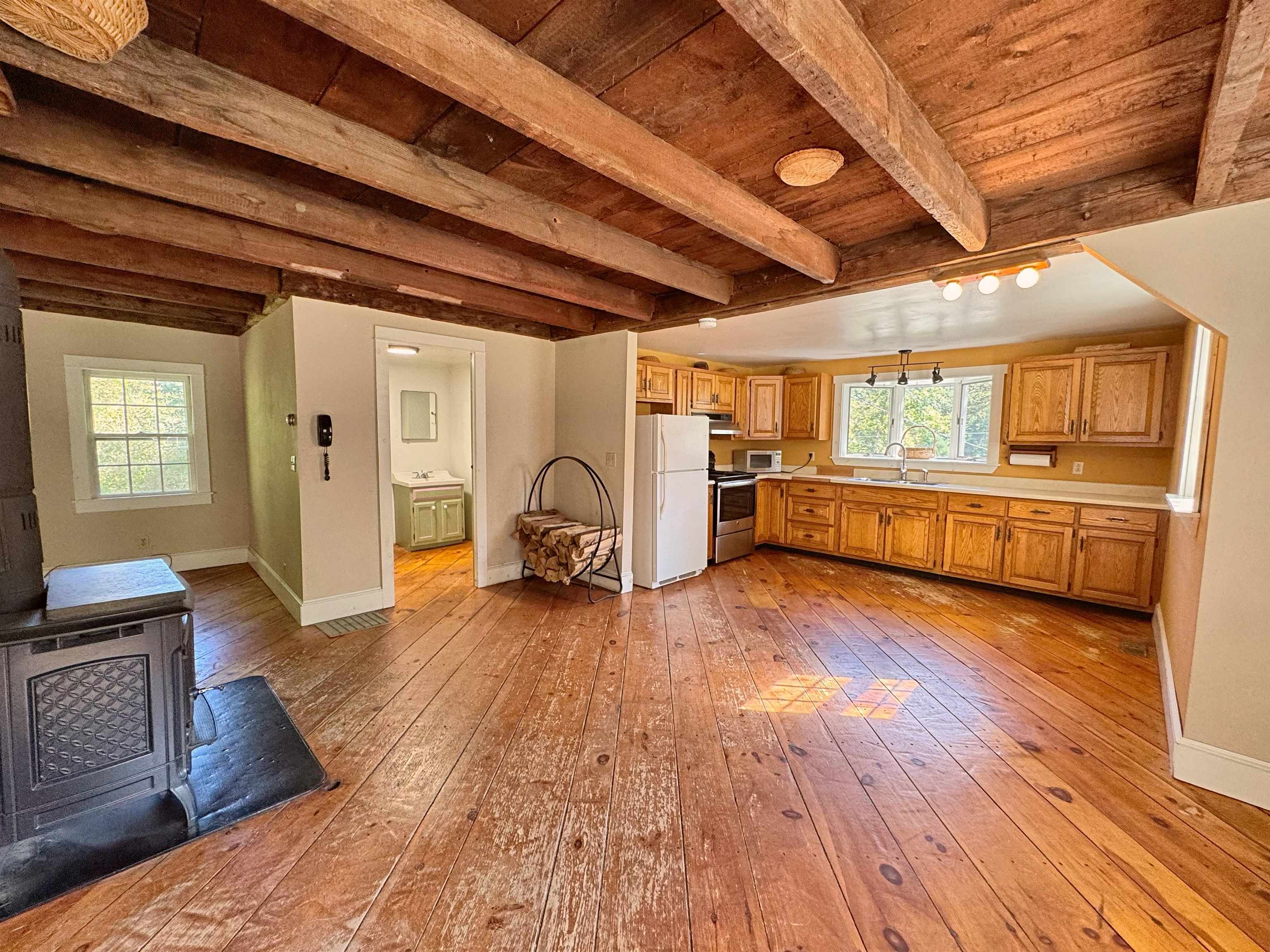 787 Unity Stage Road Property Photo 4