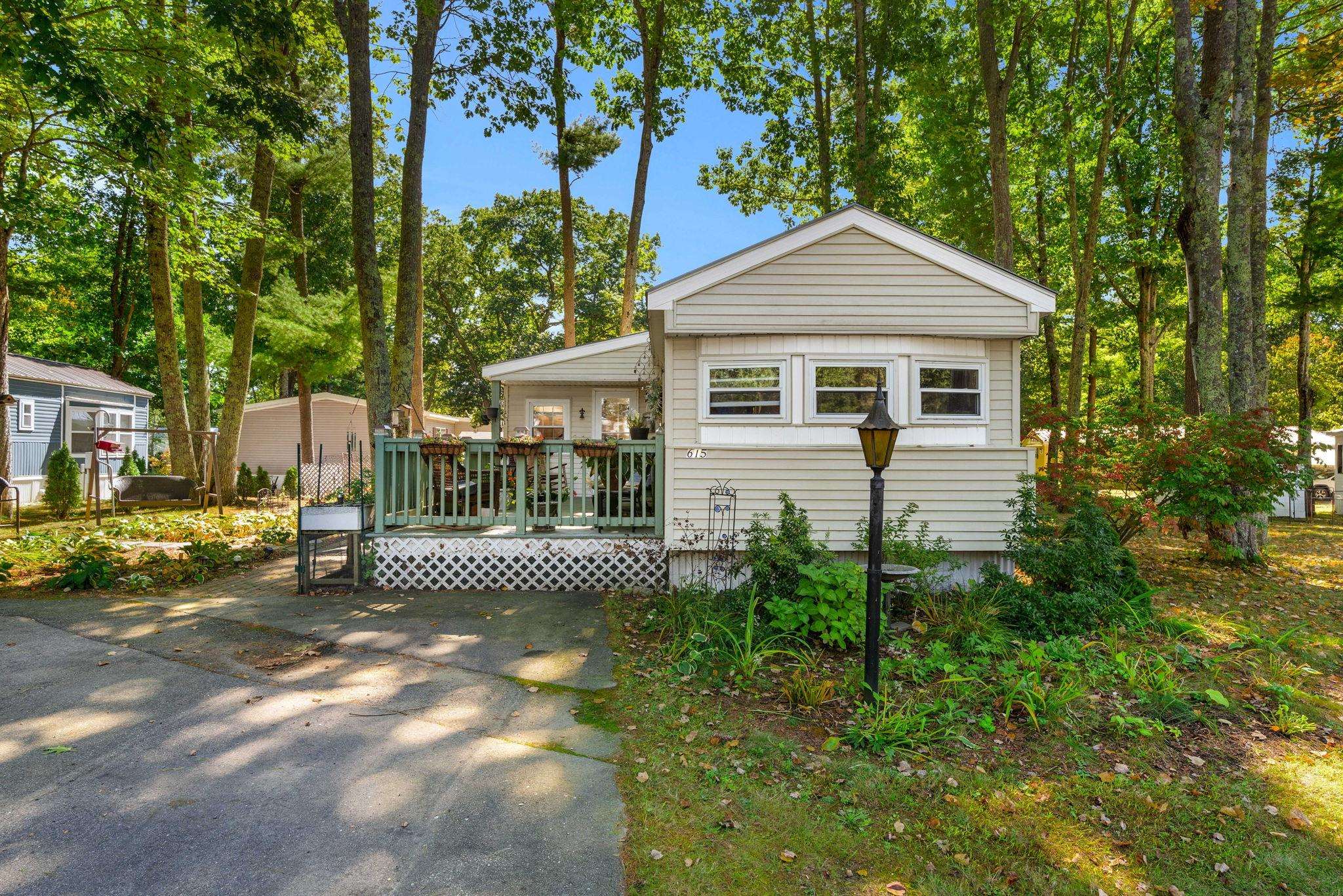 615 Canterbury Drive Property Photo 2