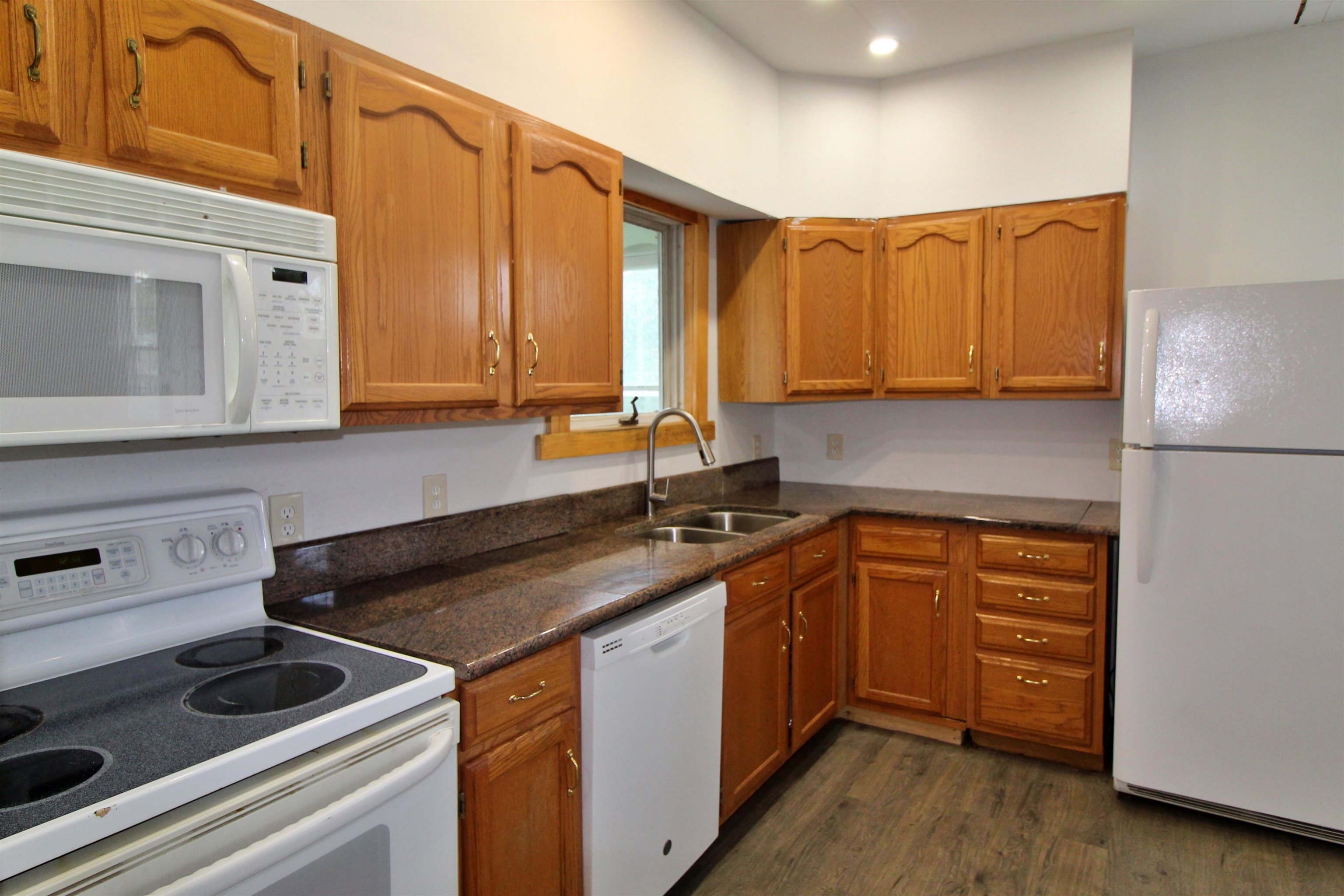 100 Vantine Avenue Property Photo 8