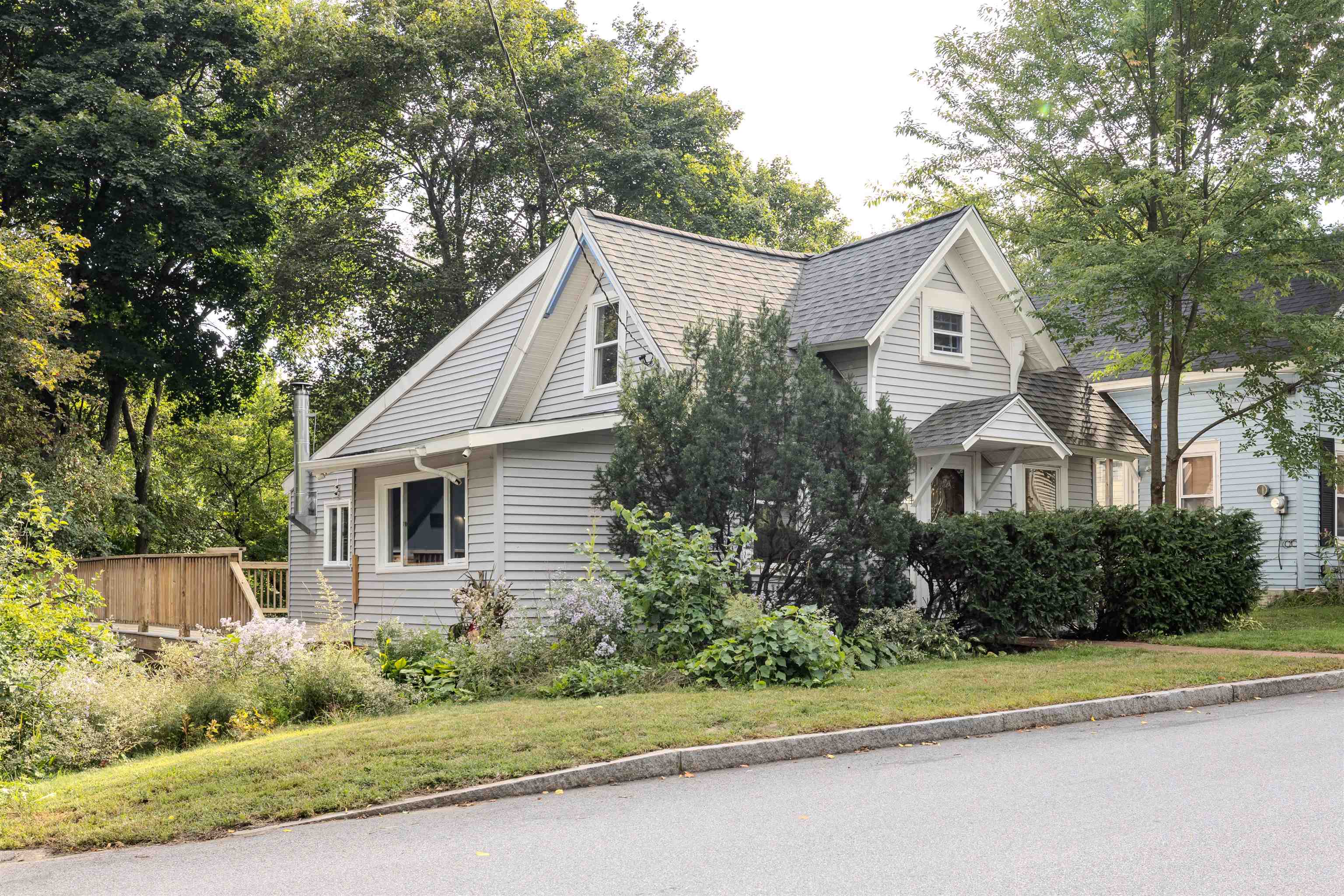 9 Noyes Street Property Photo 1