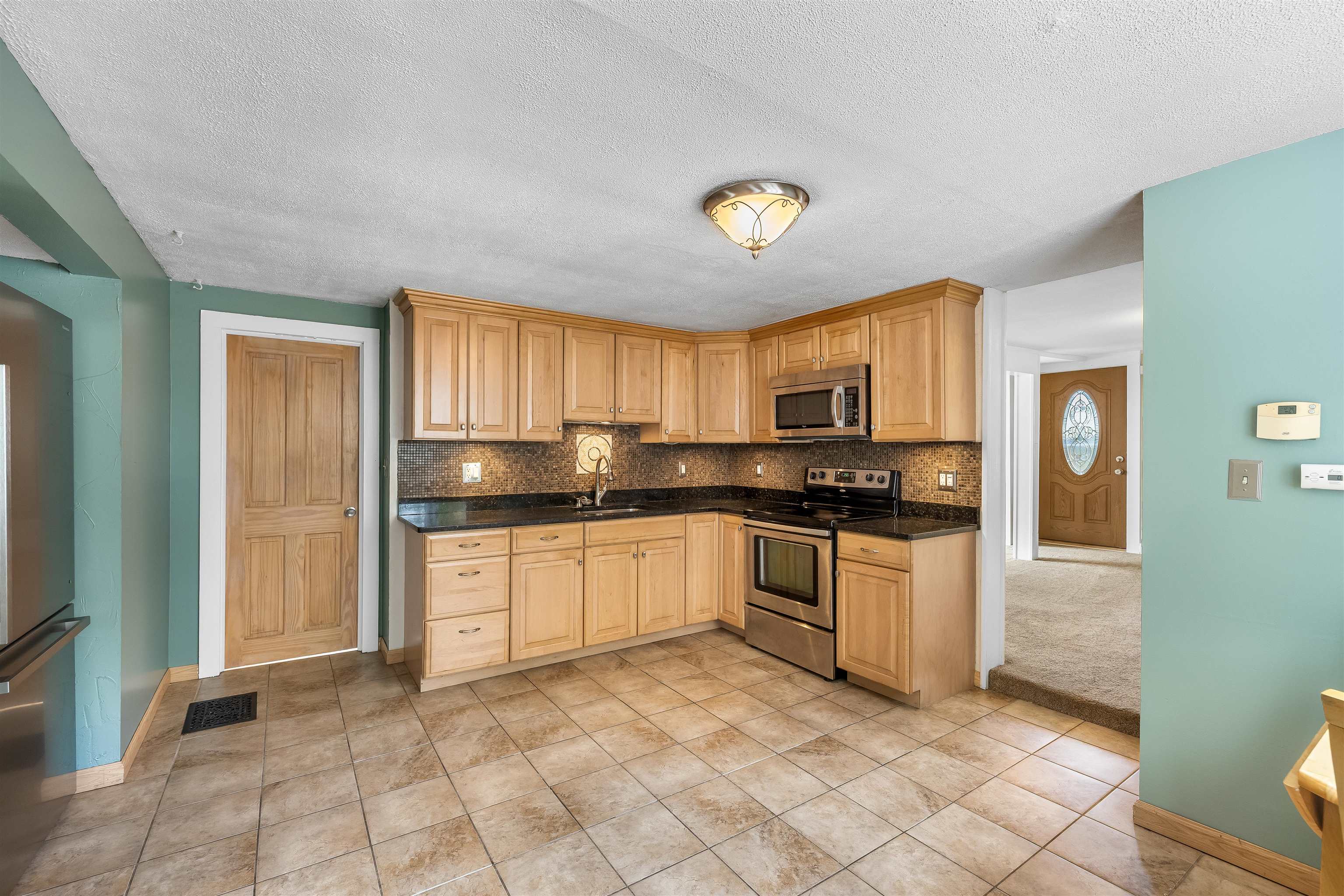 9 Noyes Street Property Photo 5