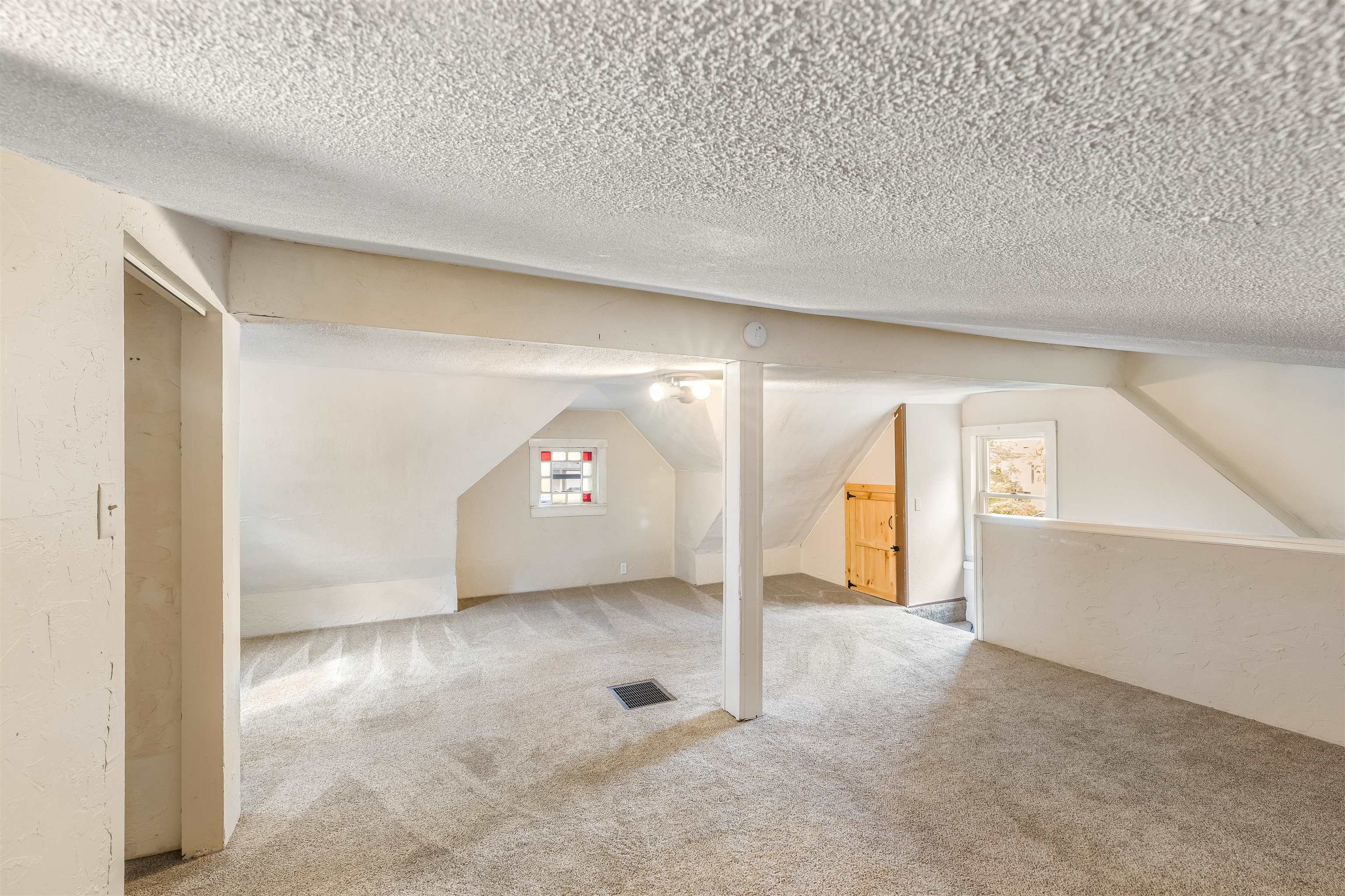 9 Noyes Street Property Photo 18