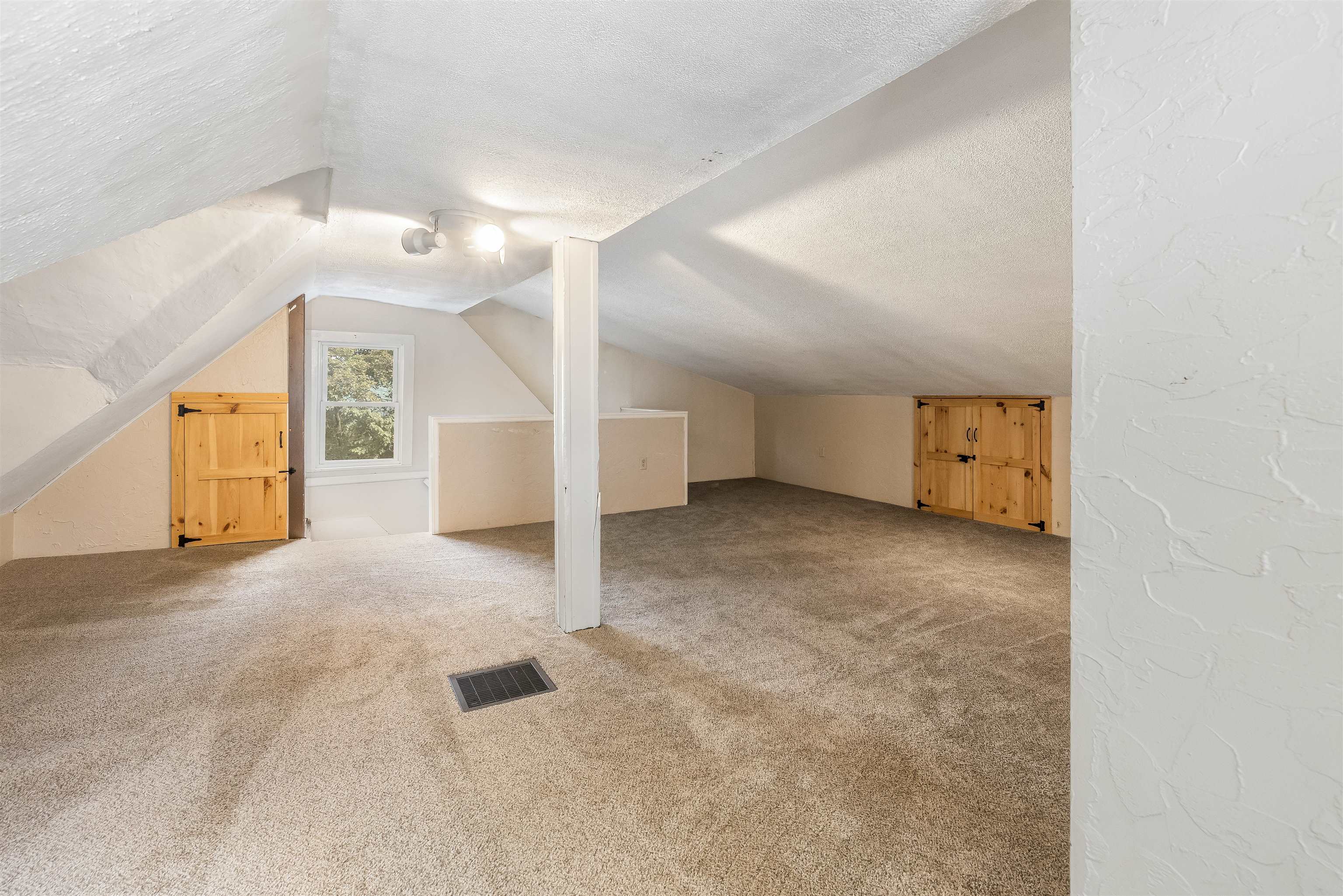 9 Noyes Street Property Photo 19
