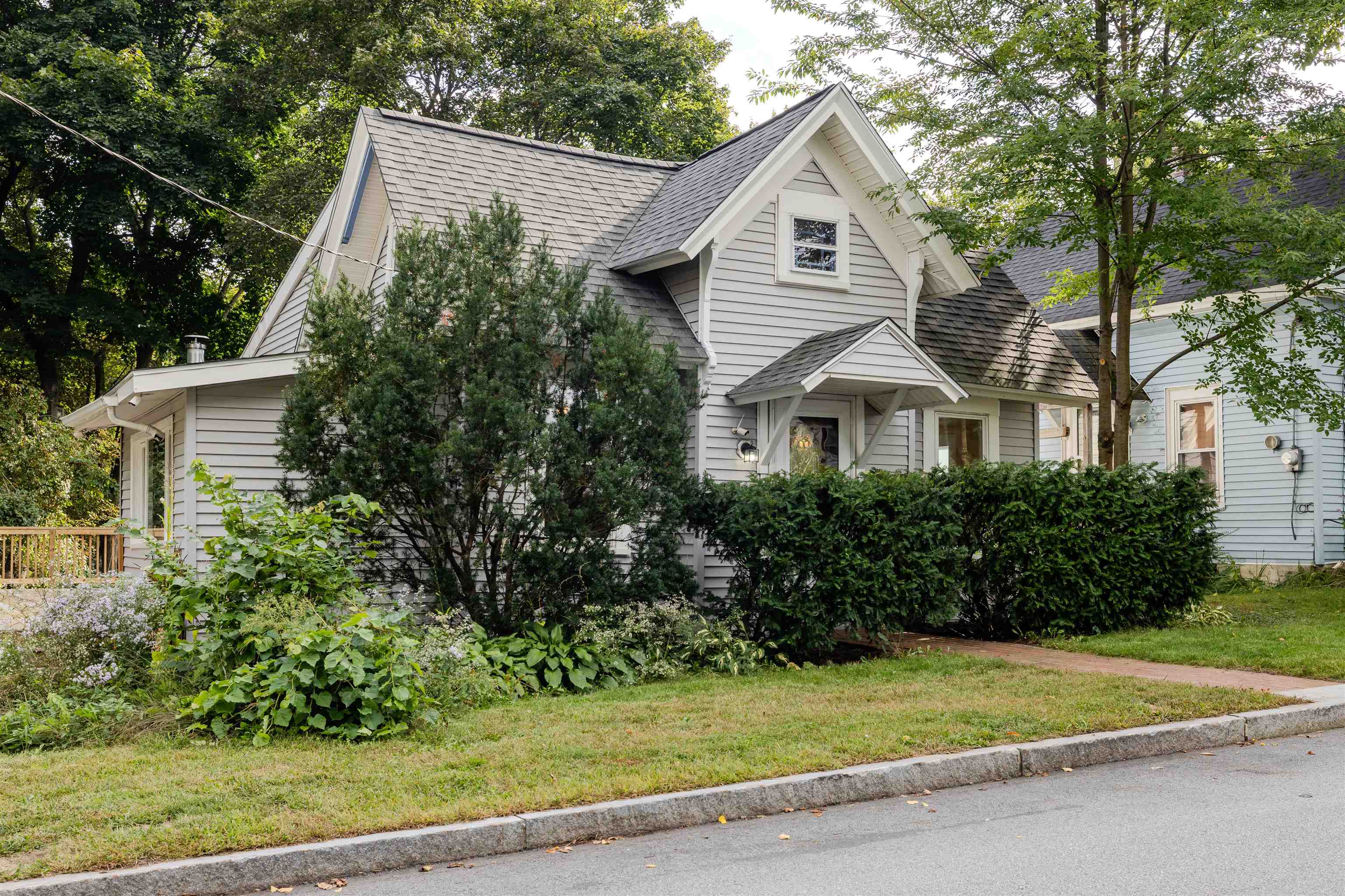 9 Noyes Street Property Photo 33
