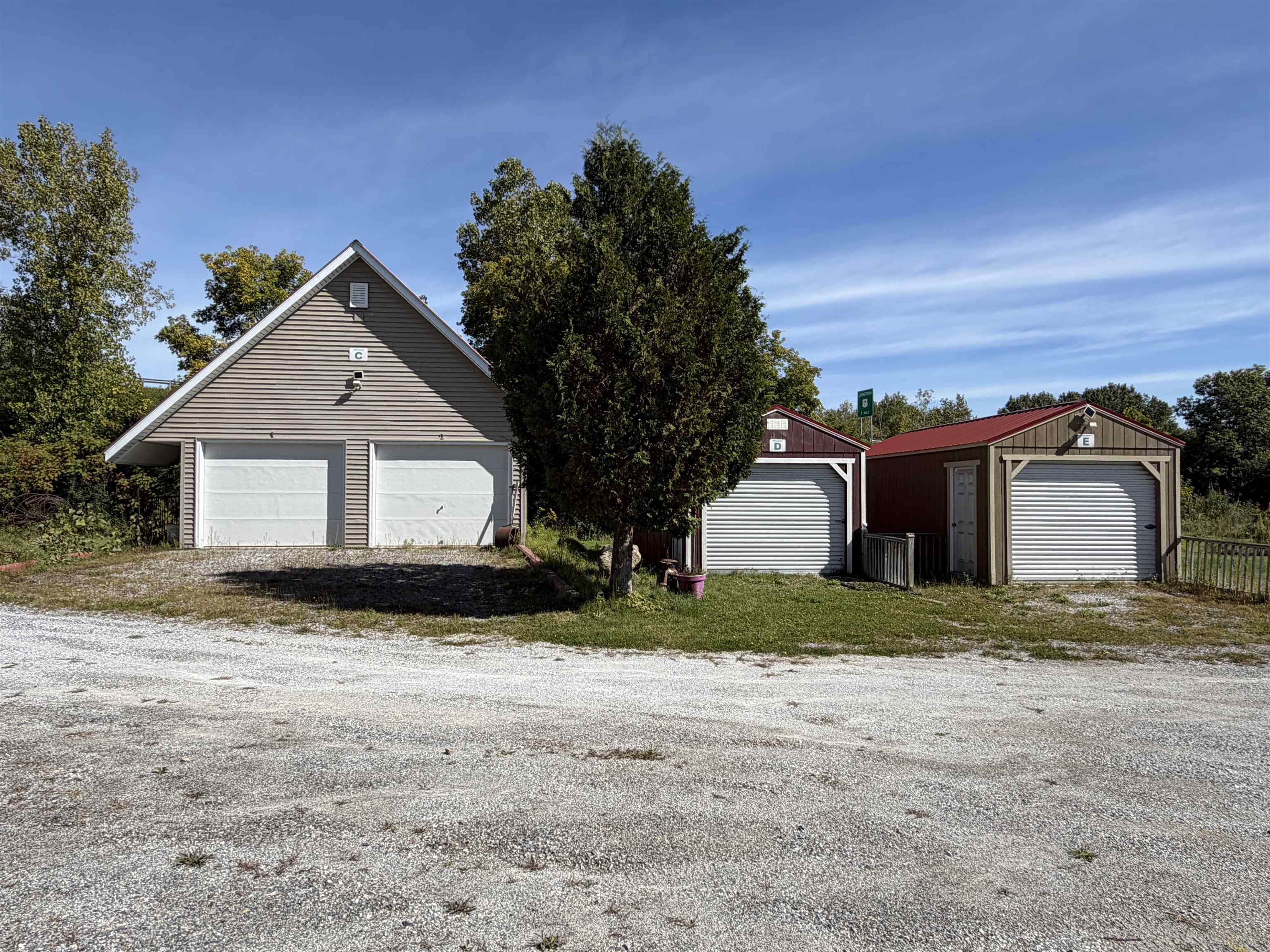834 Creek Road Property Photo 7