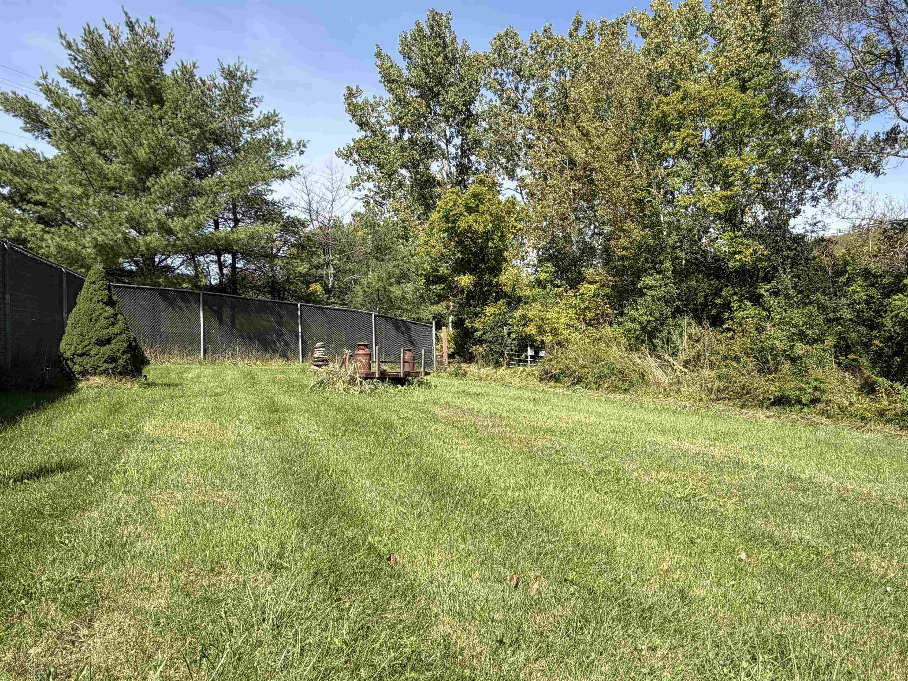 834 Creek Road Property Photo 10