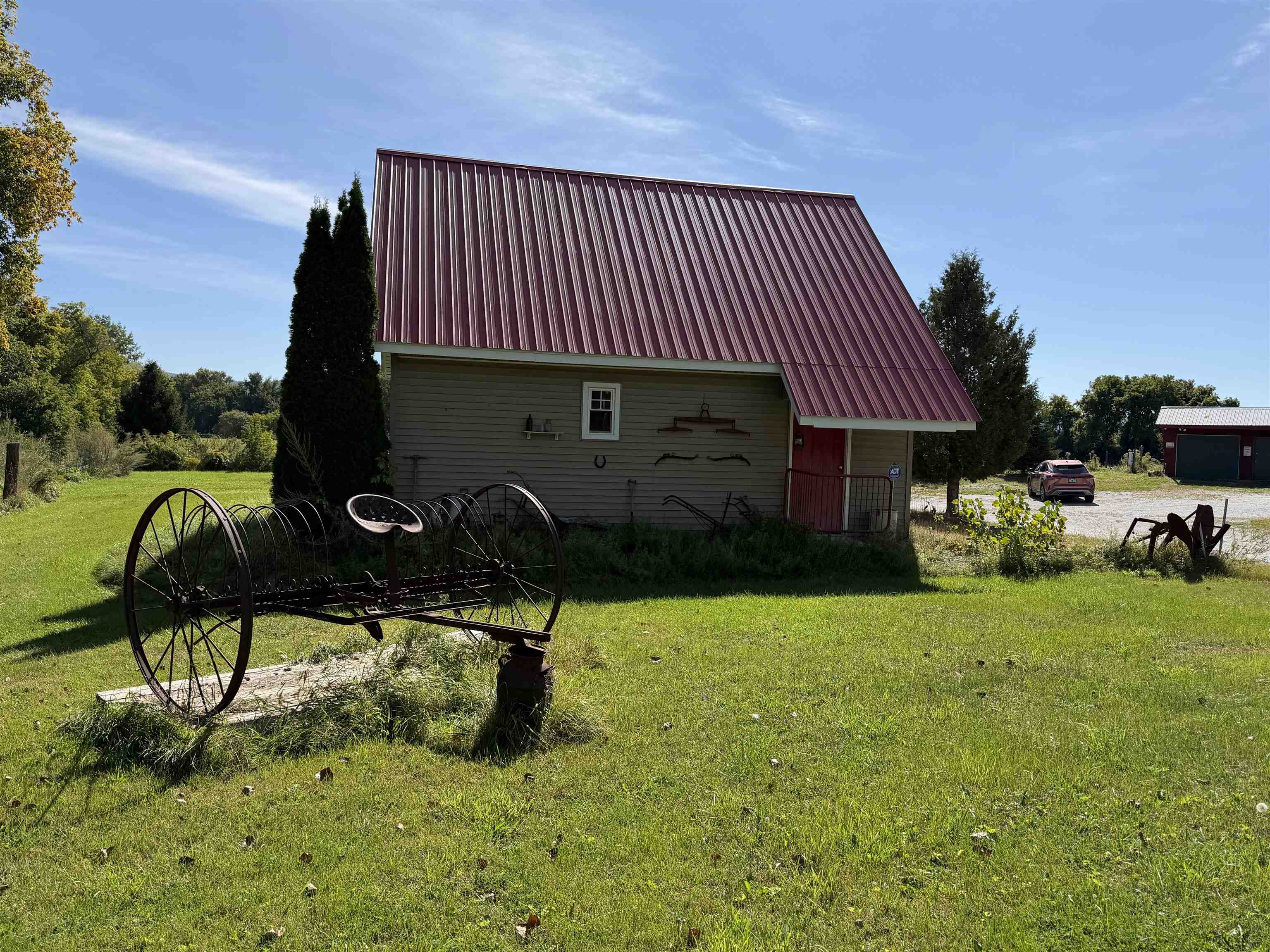 834 Creek Road Property Photo 11