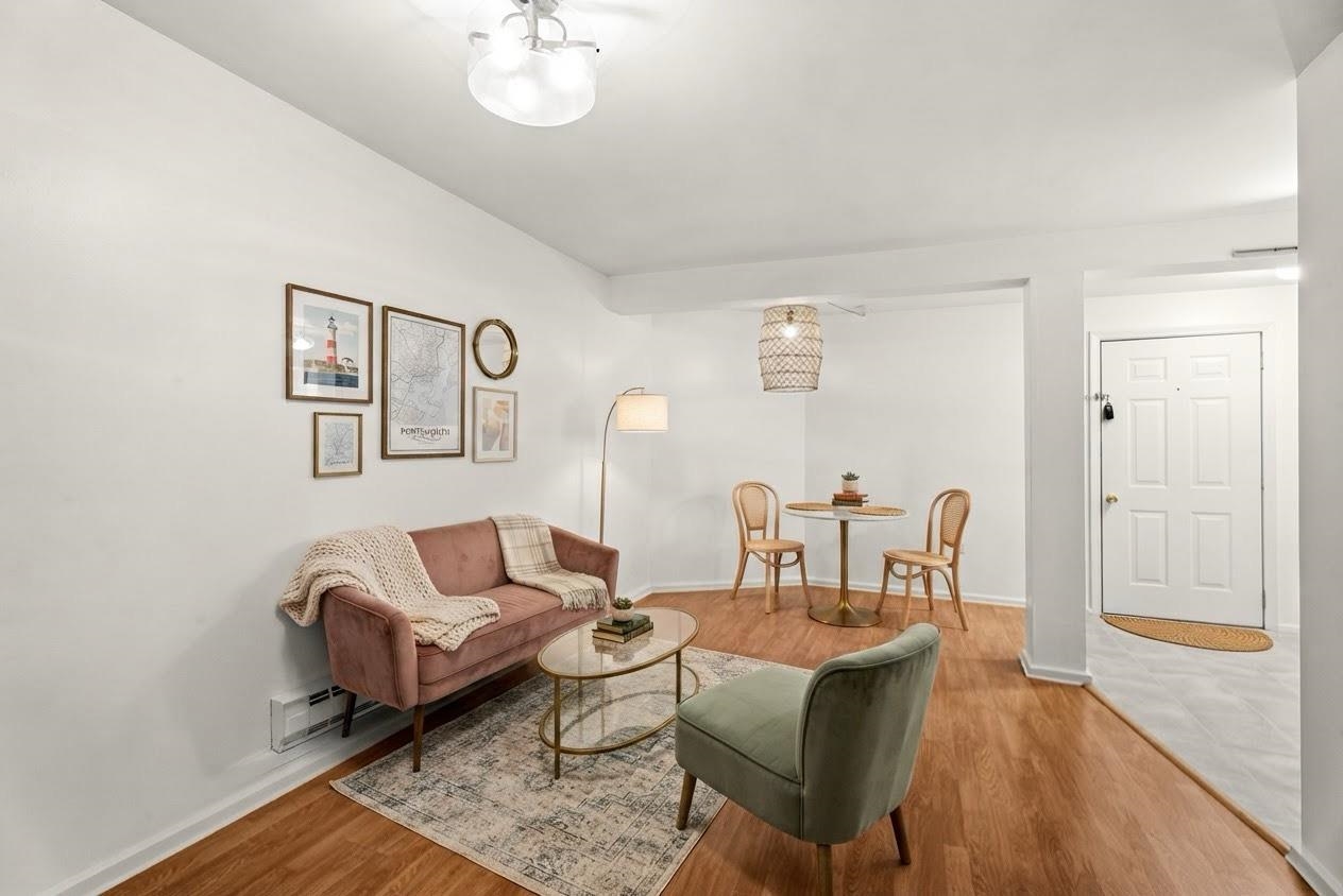 90 Fleet Street Property Photo 12
